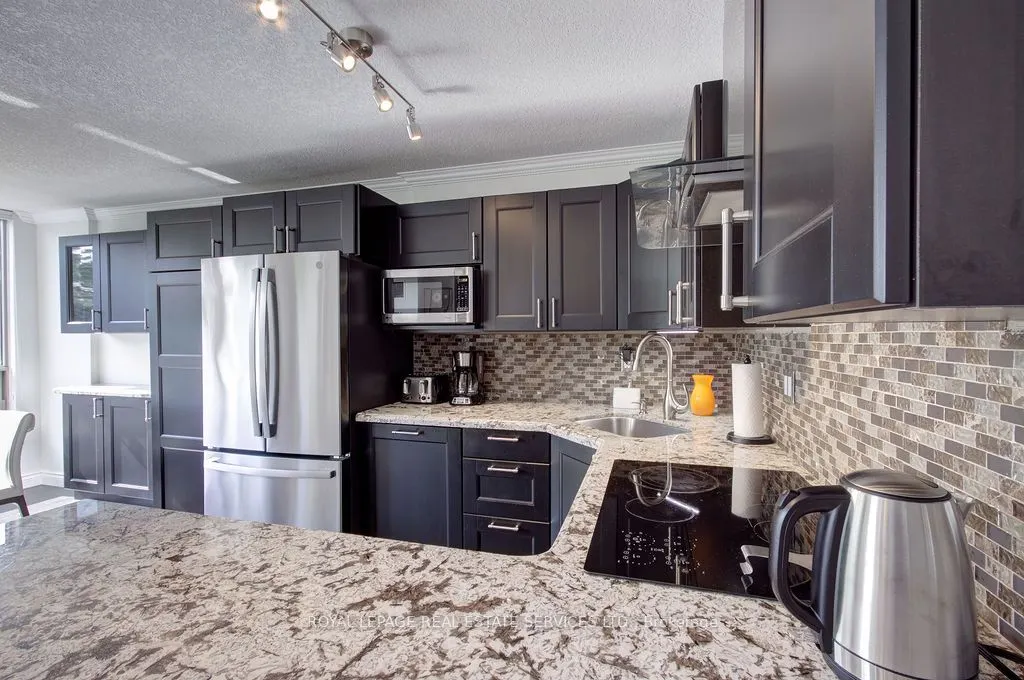 1110 Walden Circle, #410