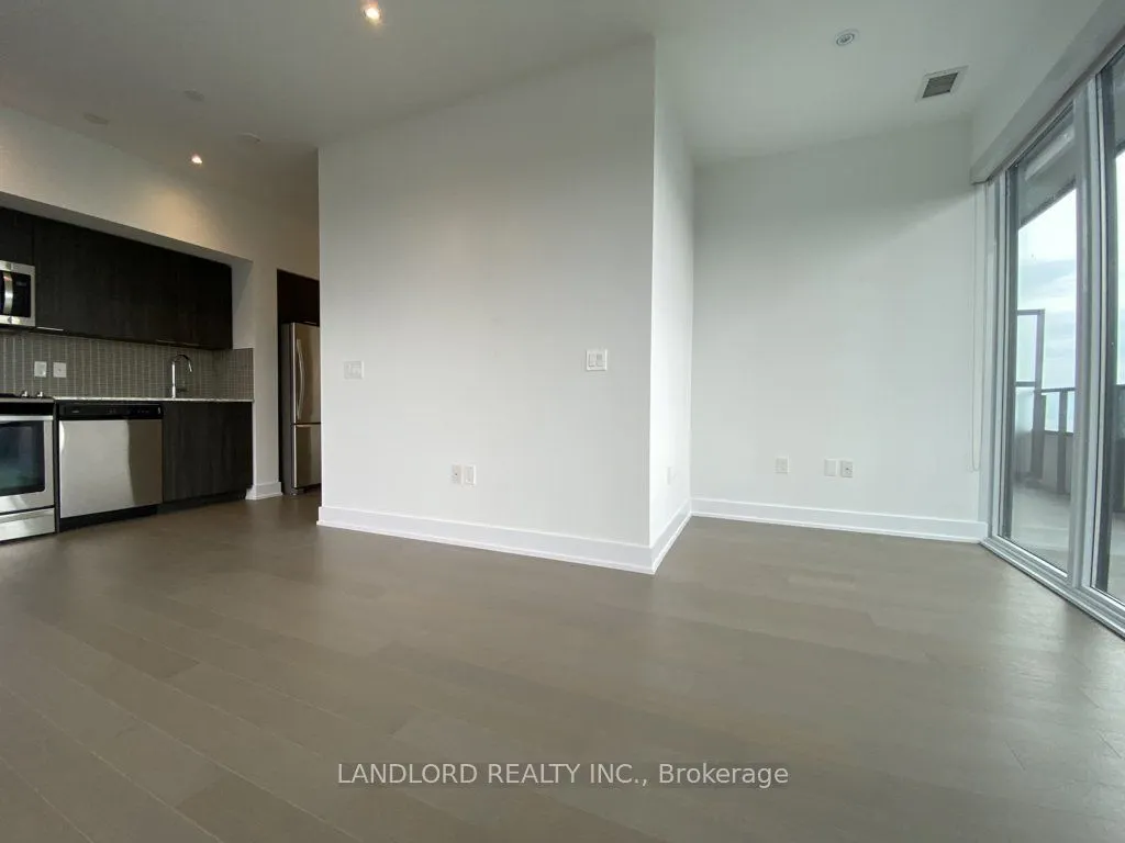 30 Shore Breeze Drive, #3221