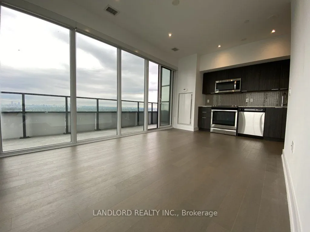 30 Shore Breeze Drive, #3221