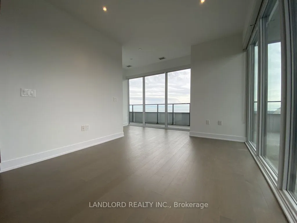 30 Shore Breeze Drive, #3221