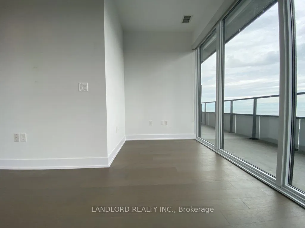 30 Shore Breeze Drive, #3221