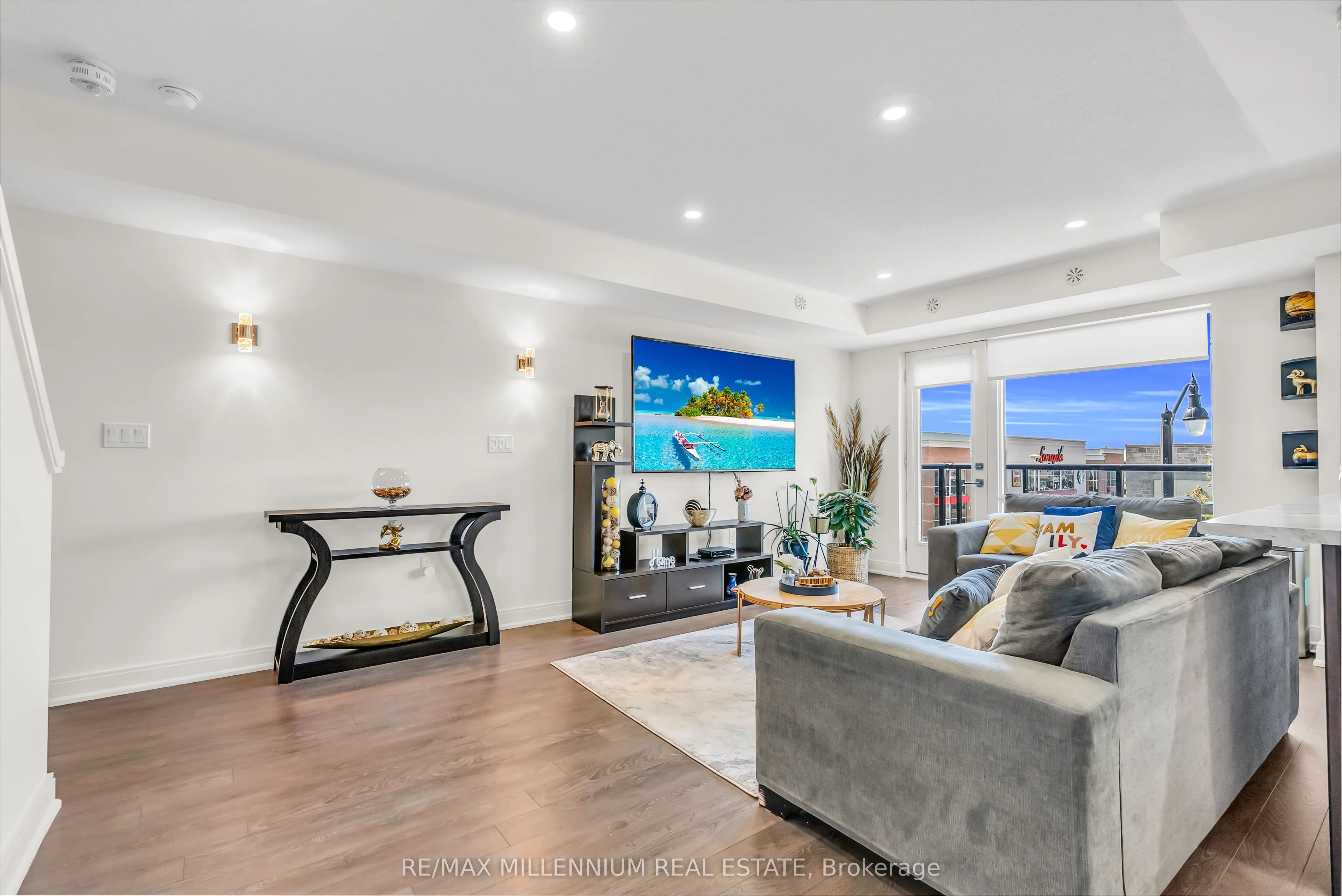 100 Dufay Road, #8