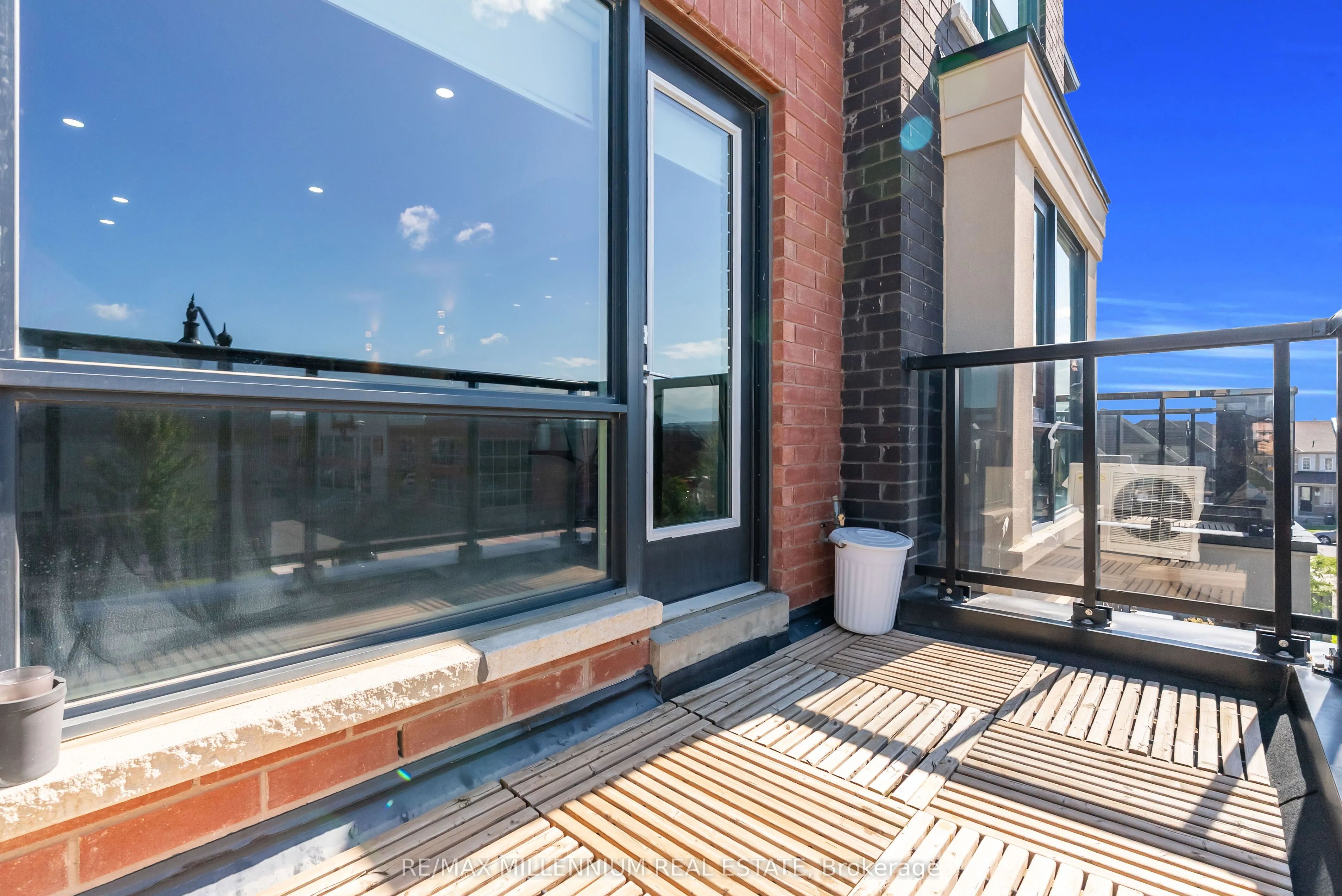 100 Dufay Road, #8