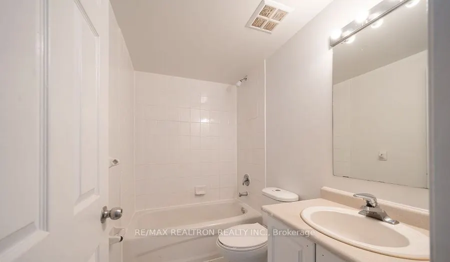 1407 Dupont Street, #209