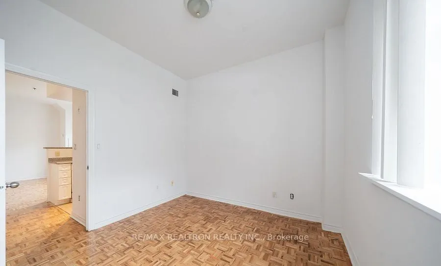 1407 Dupont Street, #209
