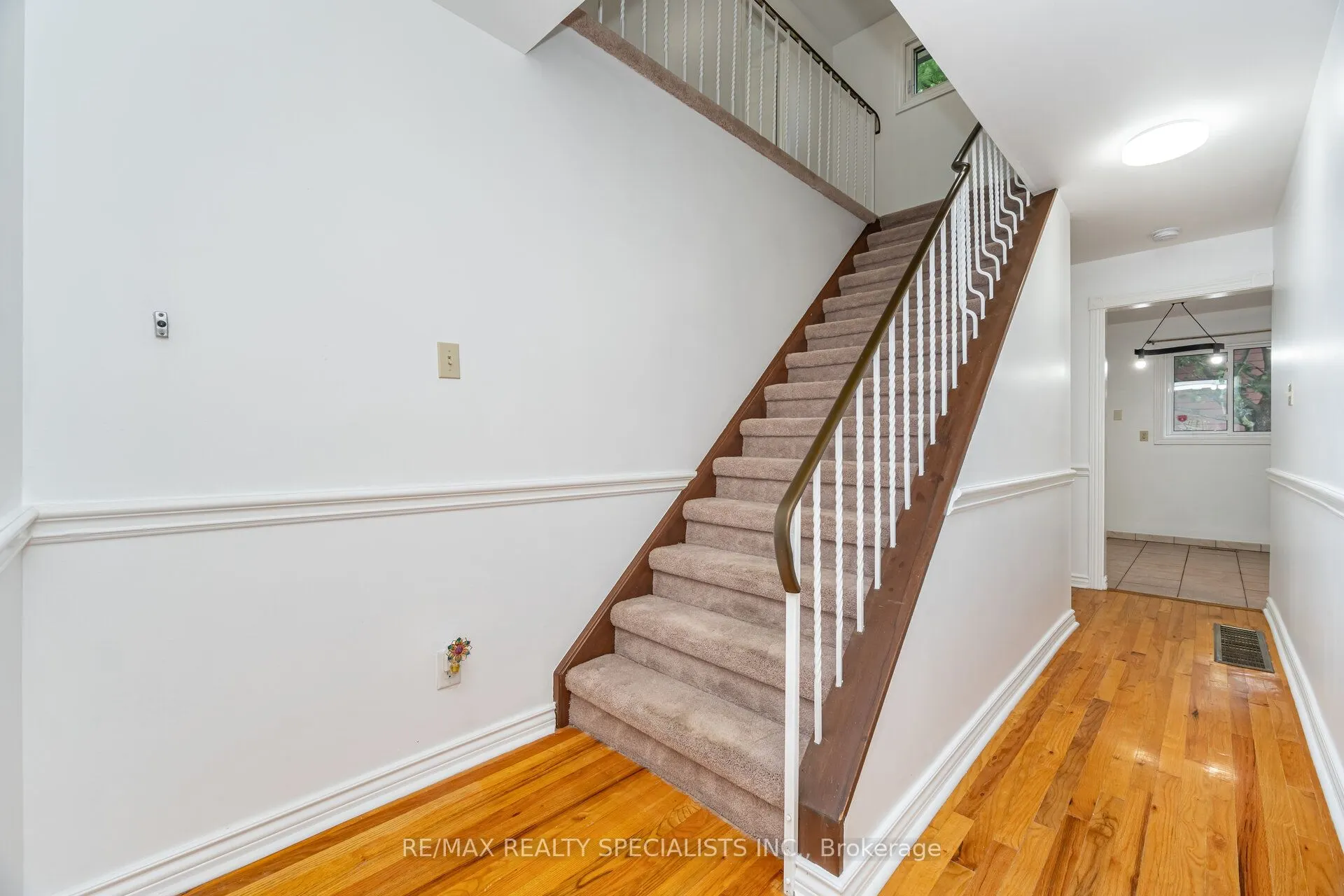 30 Linkdale Road