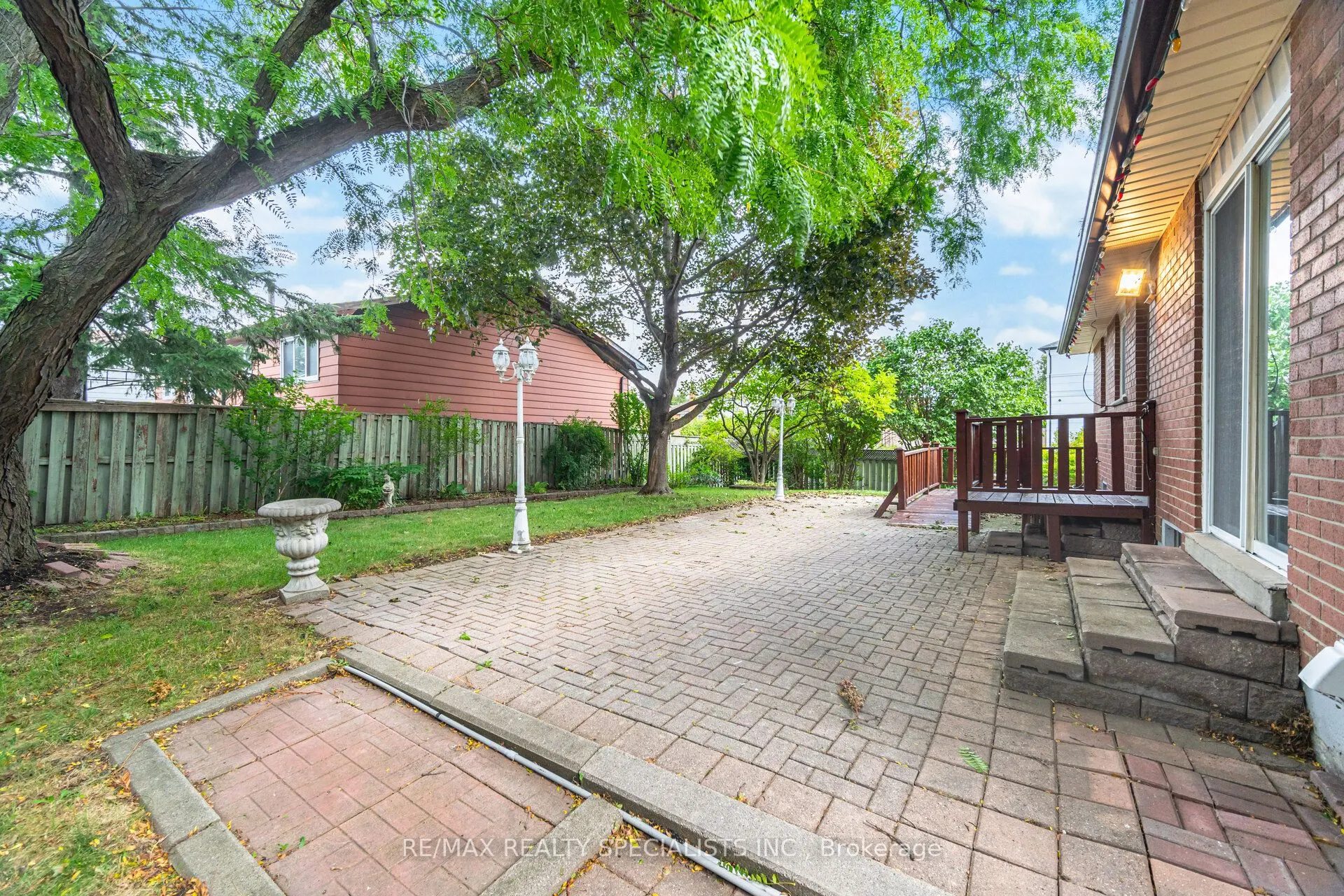 30 Linkdale Road