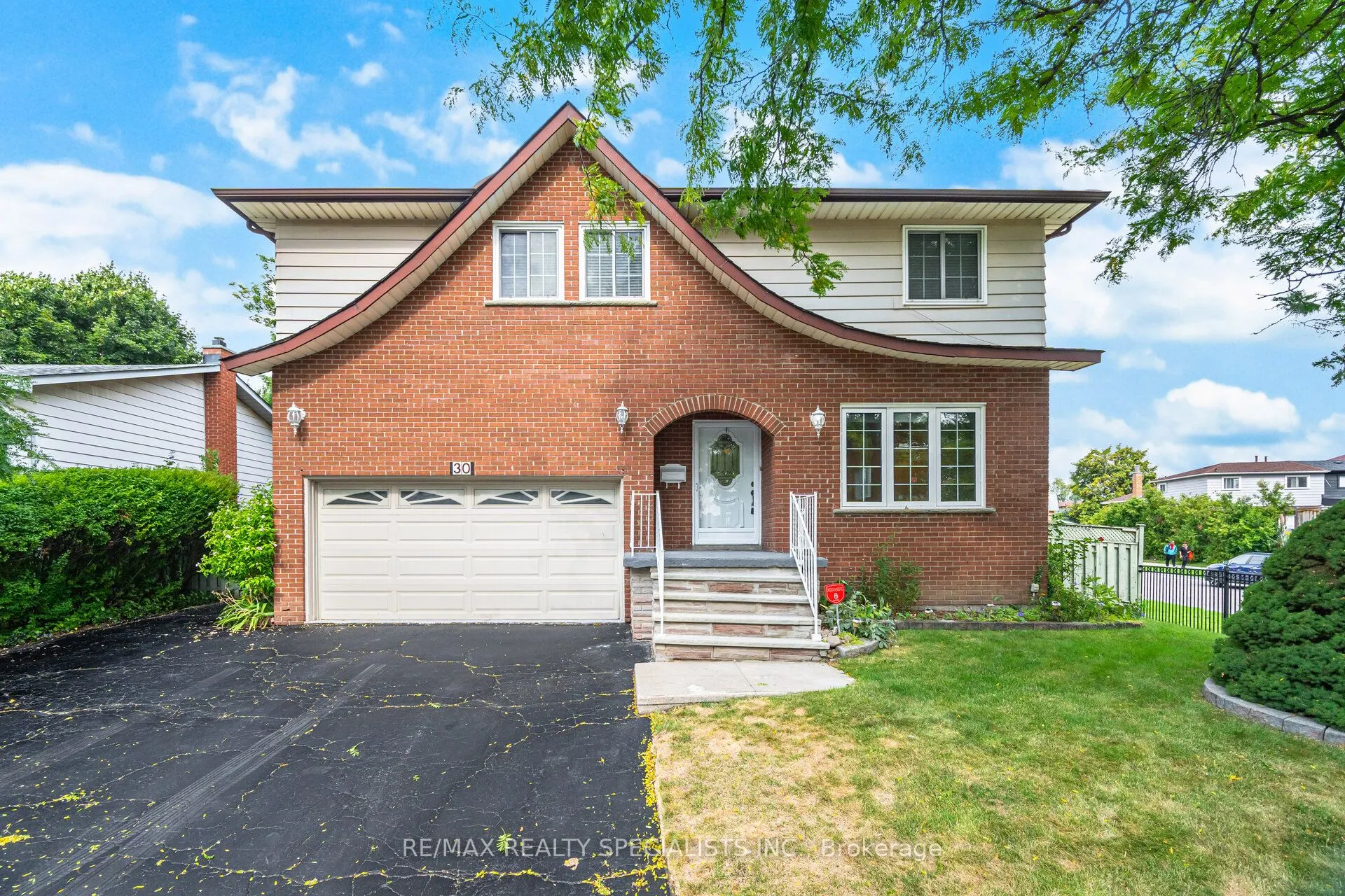 30 Linkdale Road