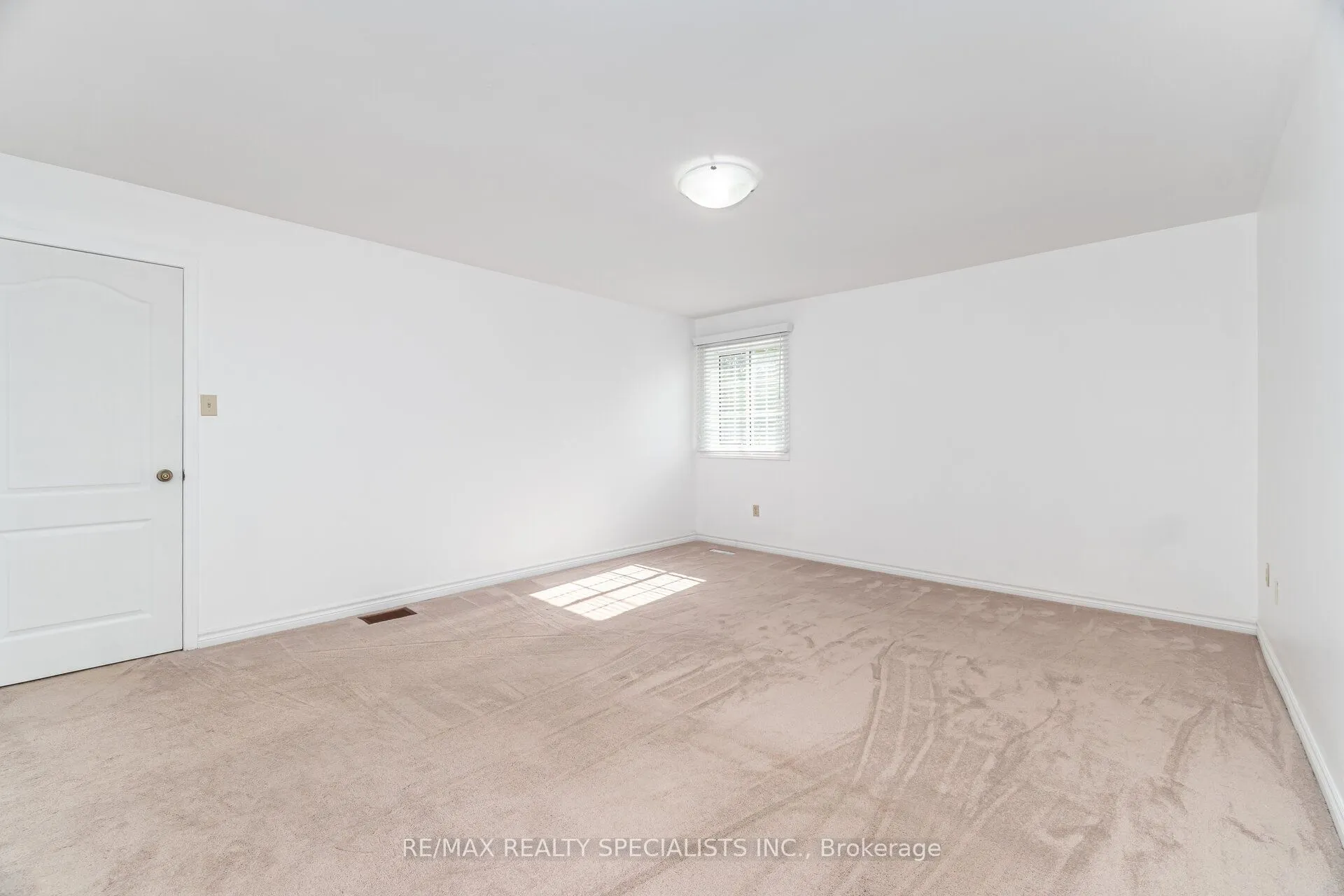 30 Linkdale Road
