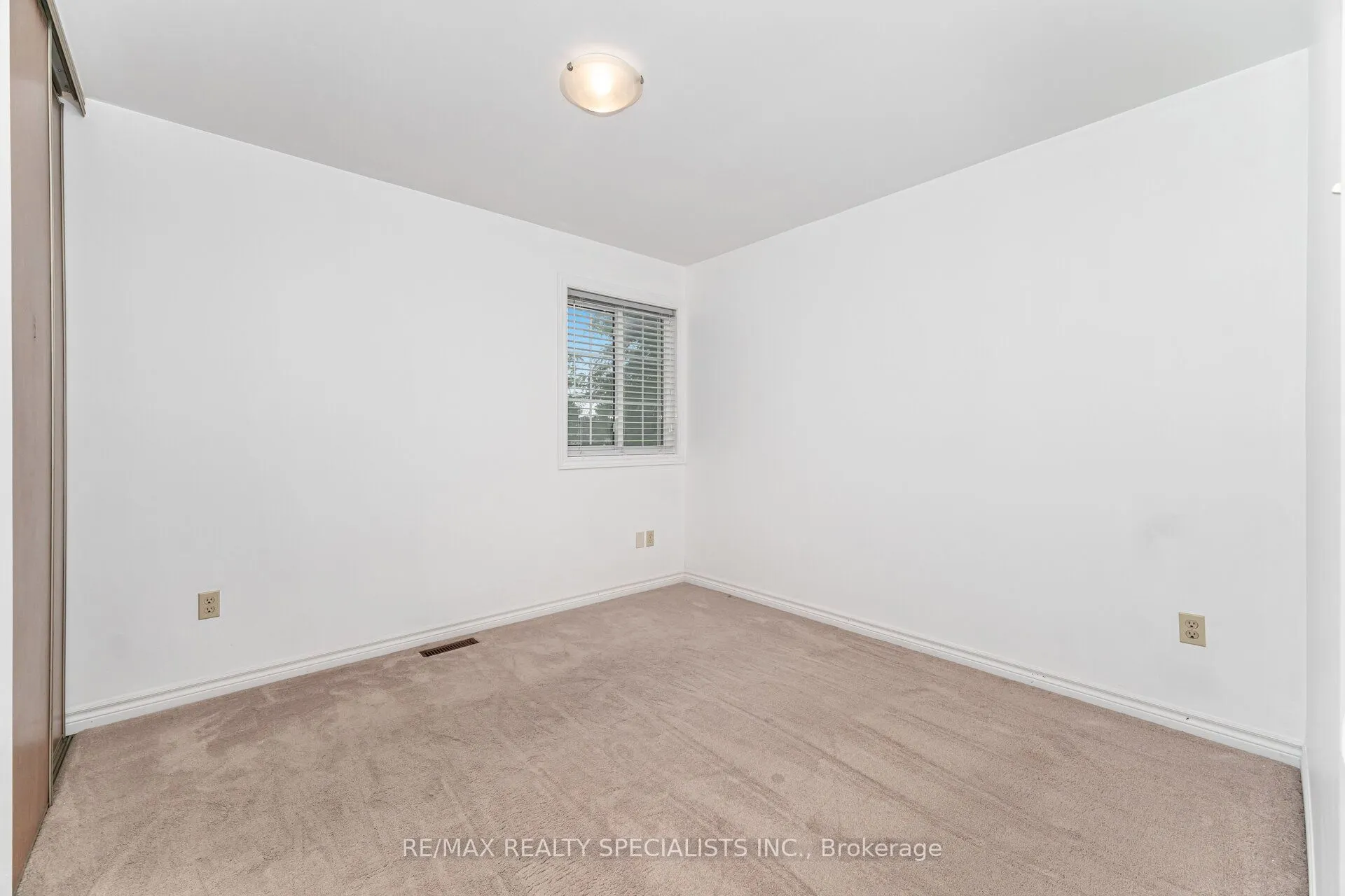 30 Linkdale Road