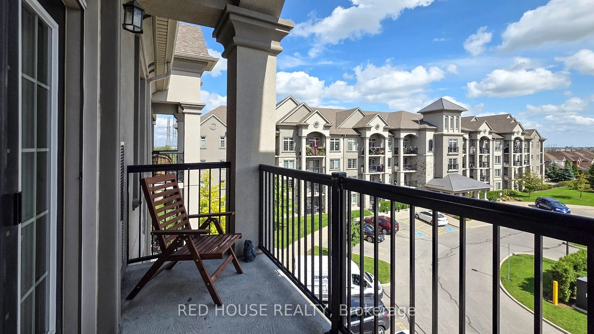 1460 Main Street E, #412