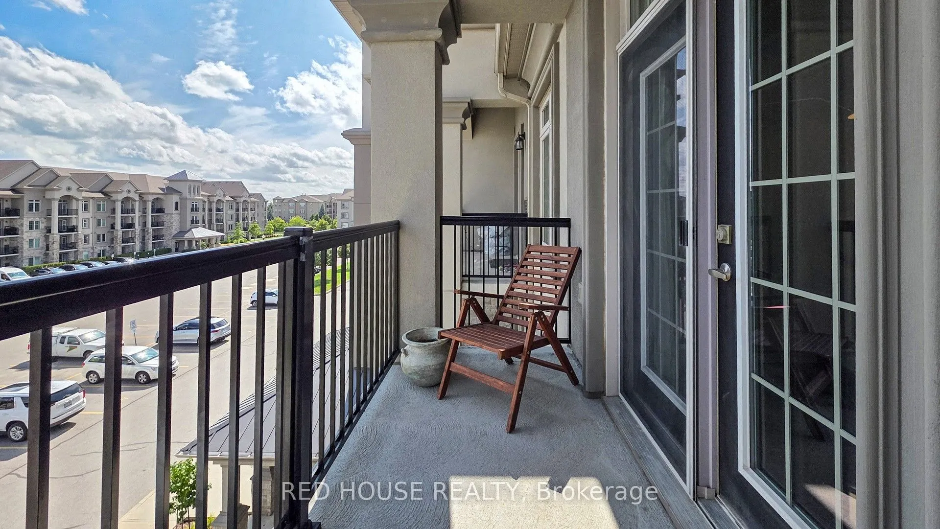 1460 Main Street E, #412