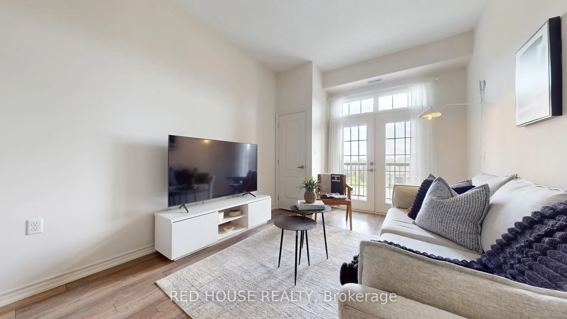 1460 Main Street E, #412