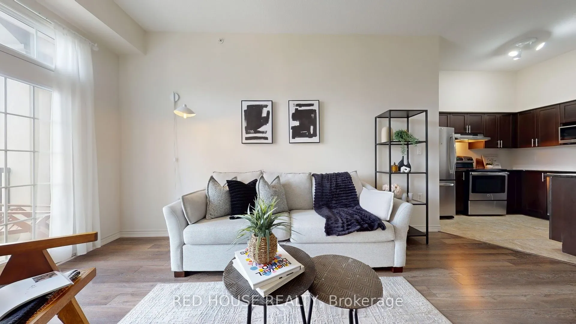 1460 Main Street E, #412