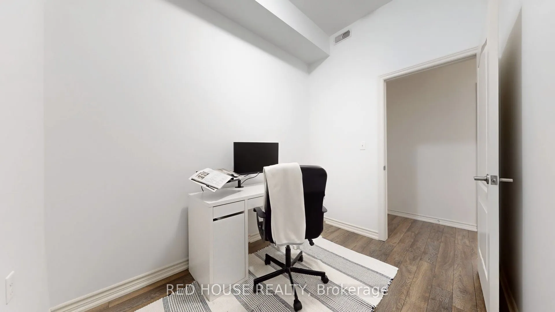 1460 Main Street E, #412