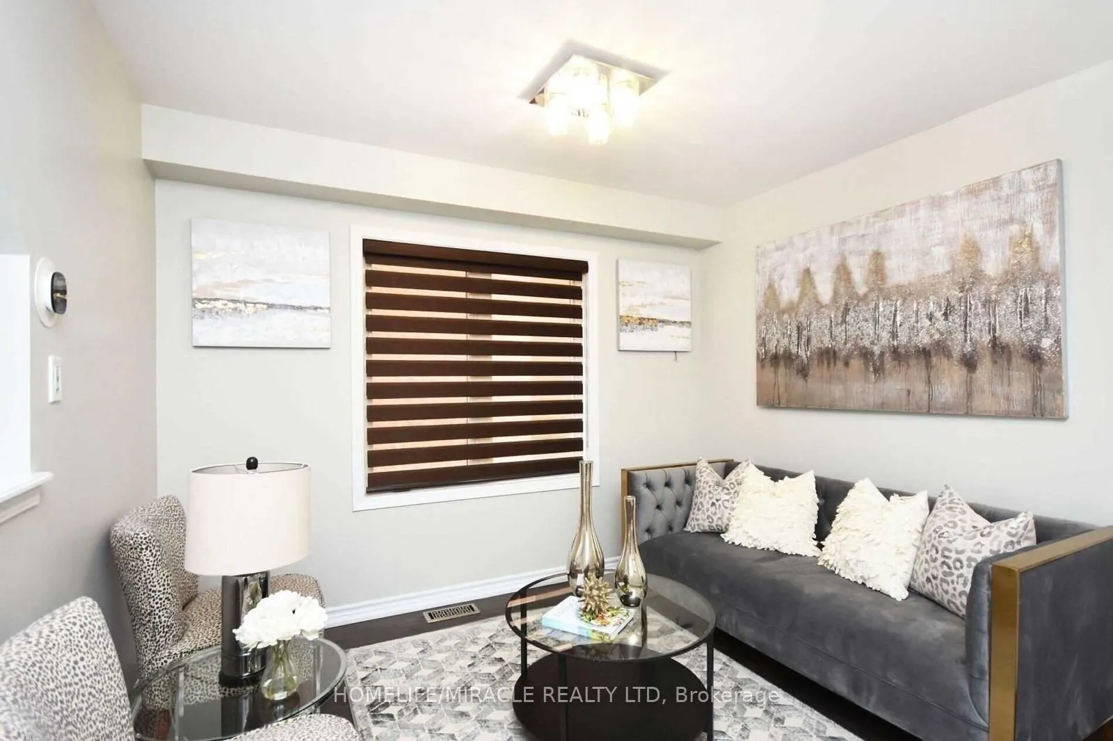 11 bannister Crescent