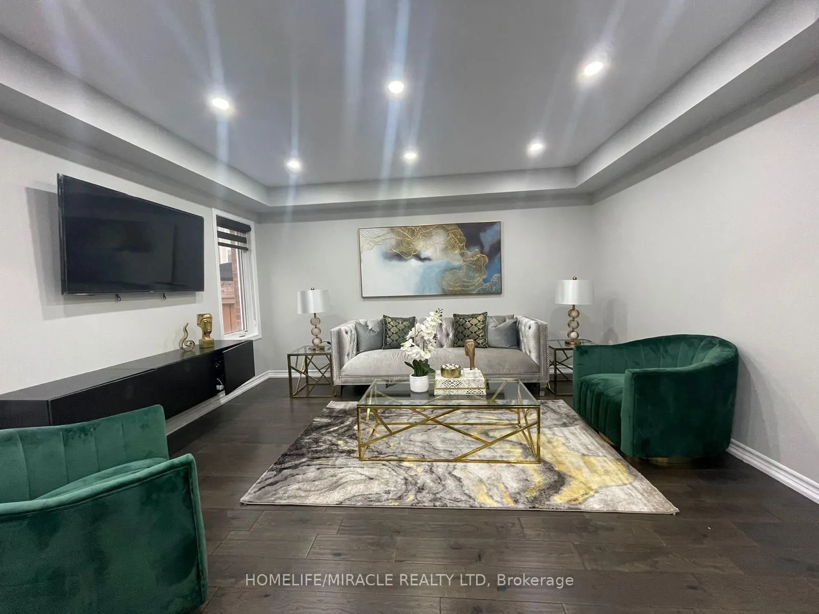 11 bannister Crescent