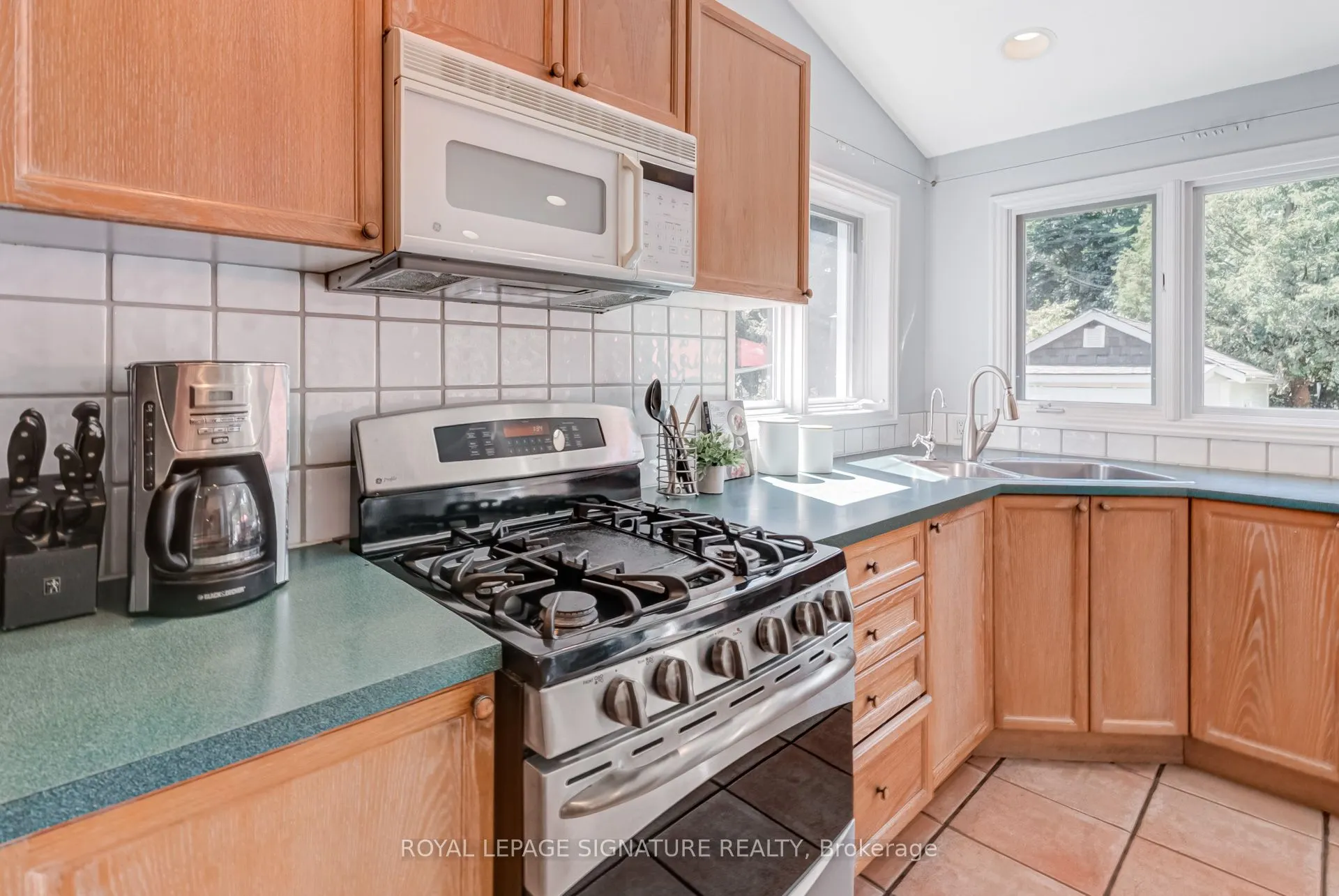 32 Wheatfield Road