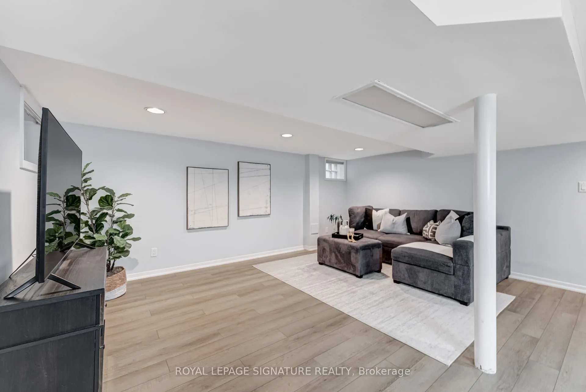 32 Wheatfield Road