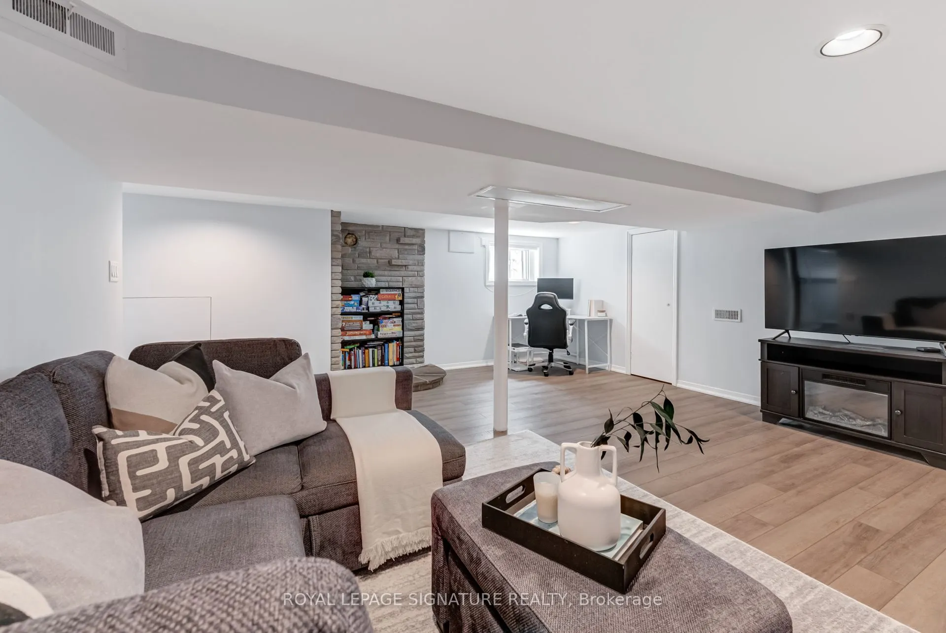 32 Wheatfield Road