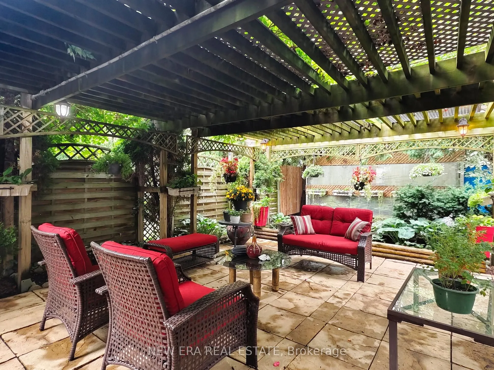 2669 Inlake Court