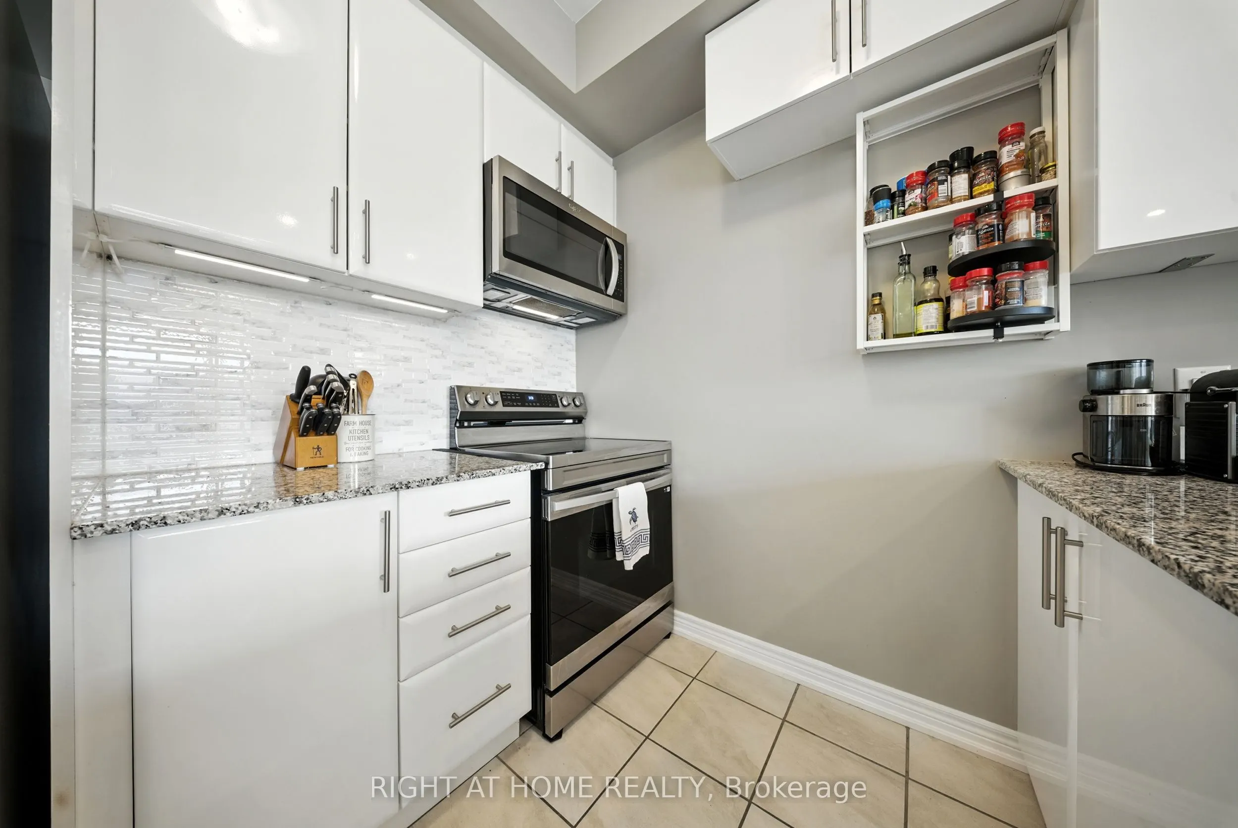 2370 Khalsa Gate, #311