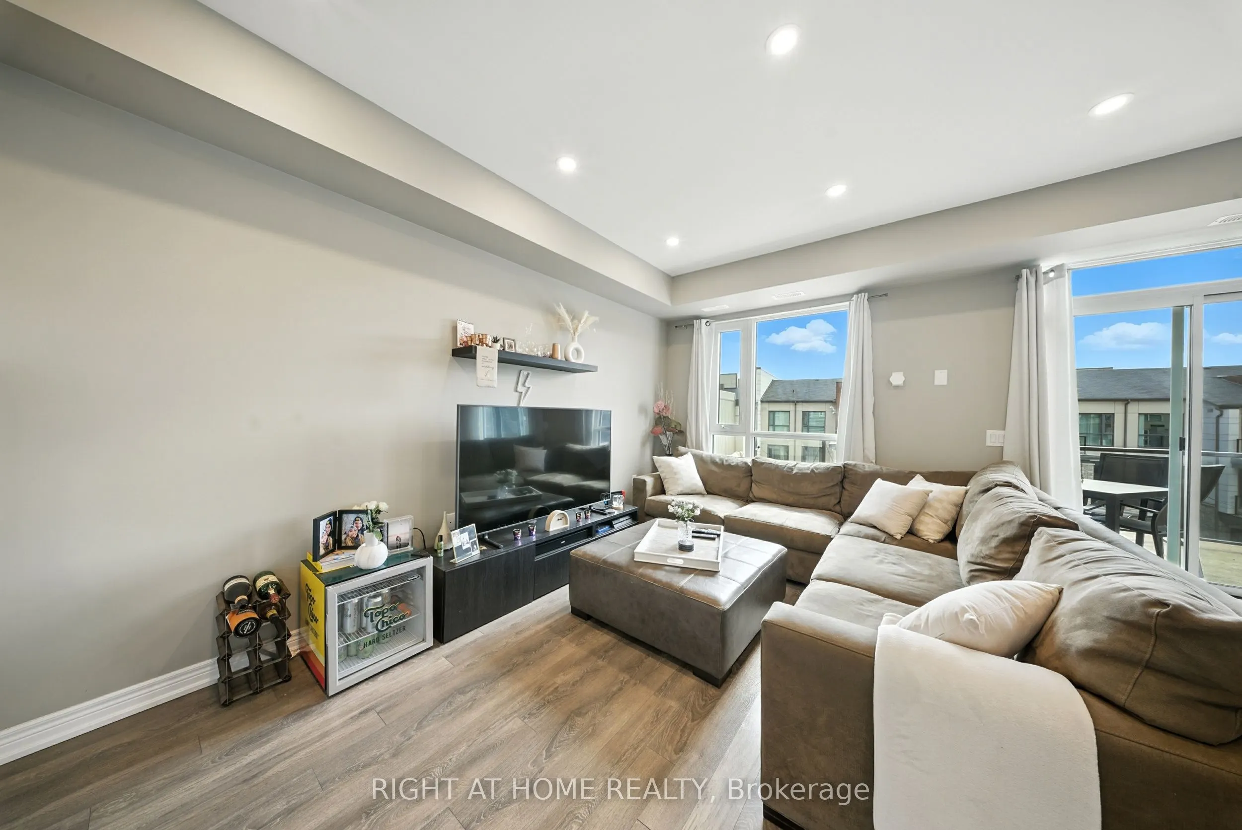 2370 Khalsa Gate, #311