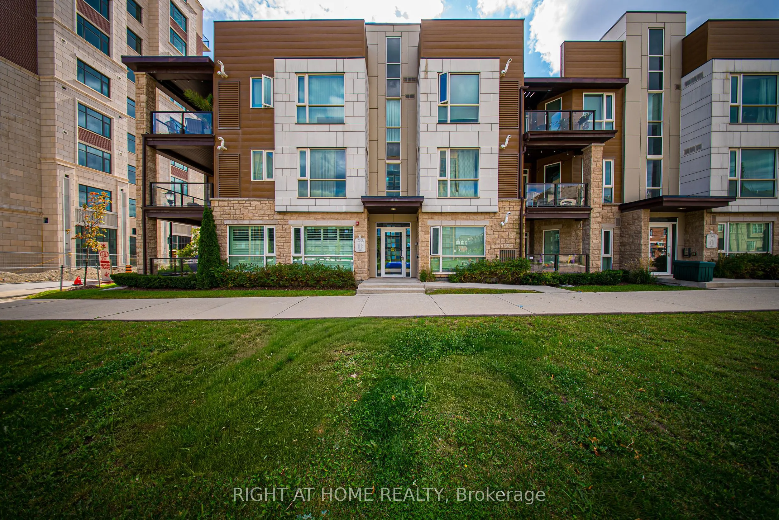 2370 Khalsa Gate, #311