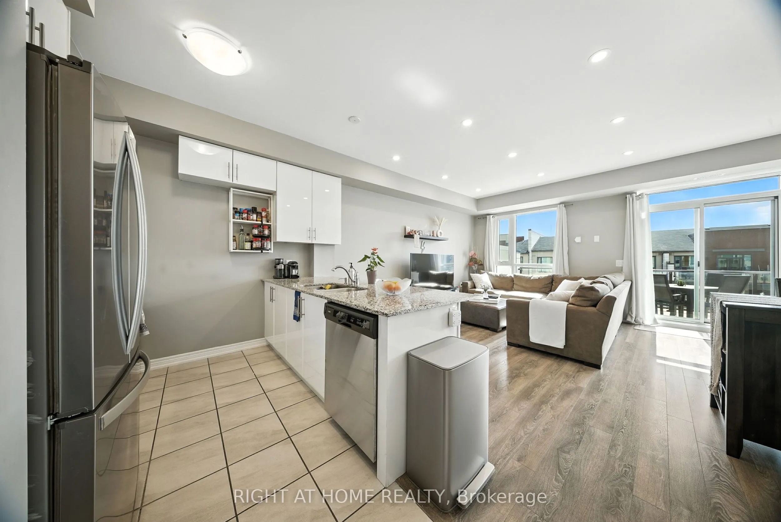 2370 Khalsa Gate, #311