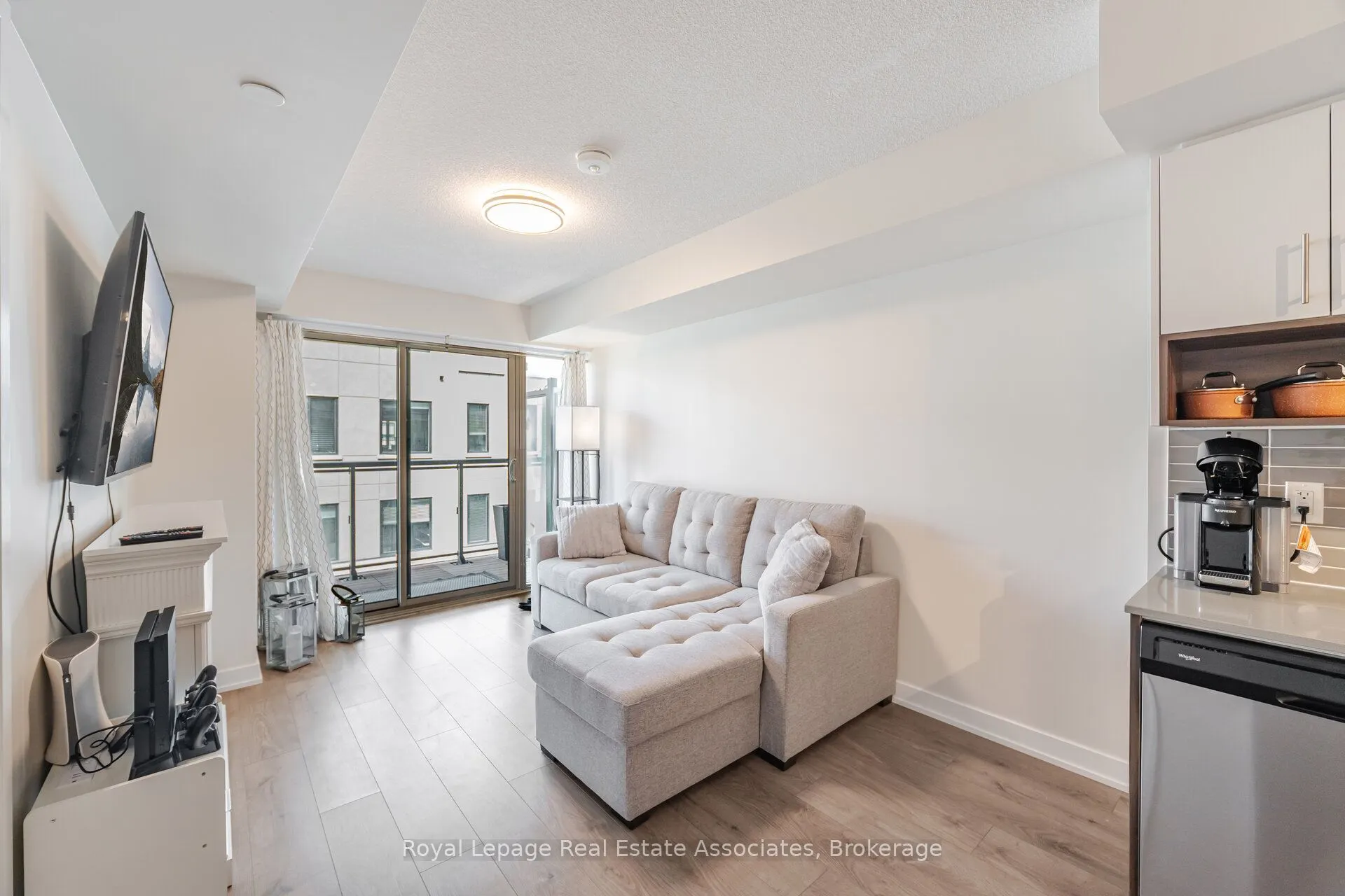 1119 COOKE Boulevard, #B327