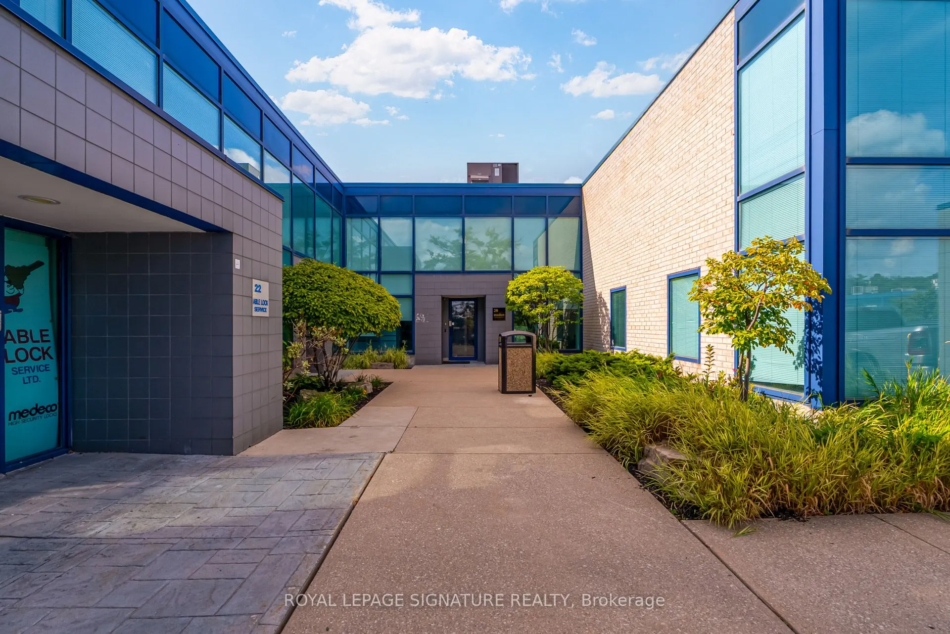 145 Traders Boulevard E, #Unit 20