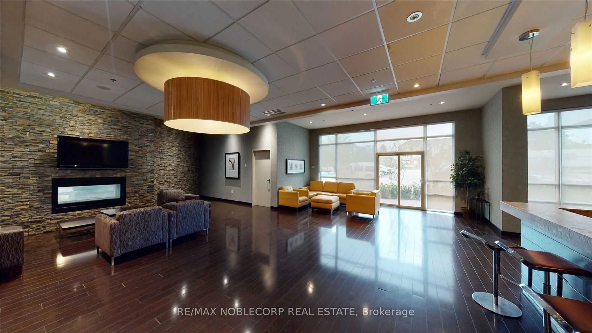215 Queen Street, #212