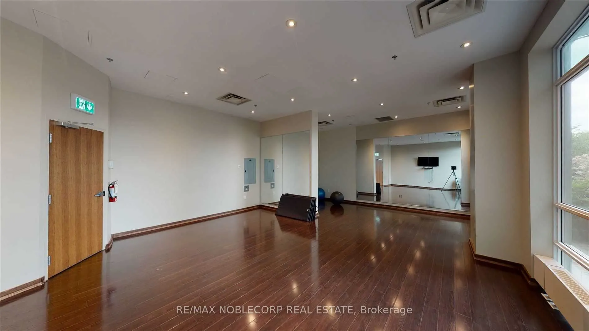 215 Queen Street, #212