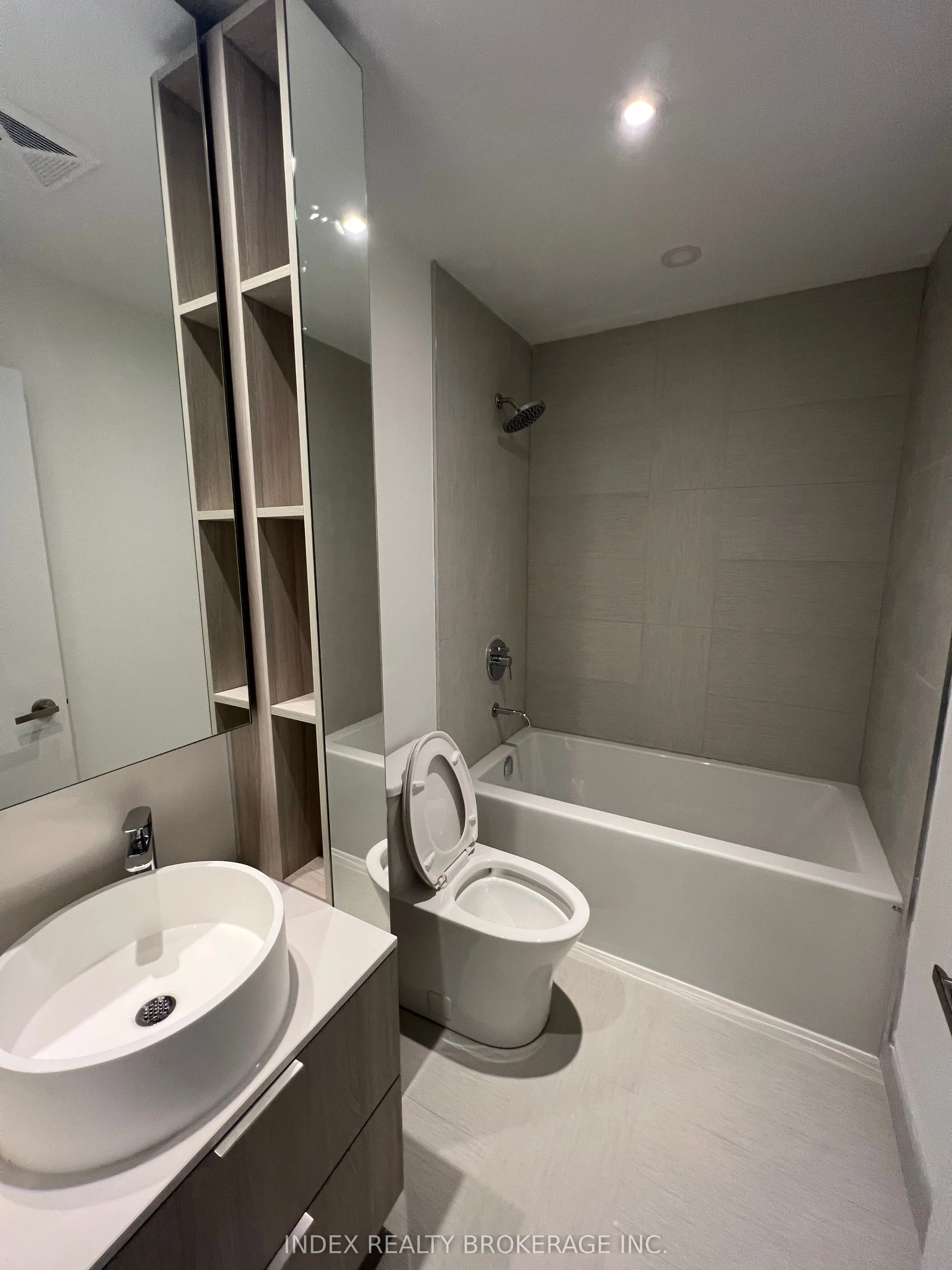 28 Ann Street, #603
