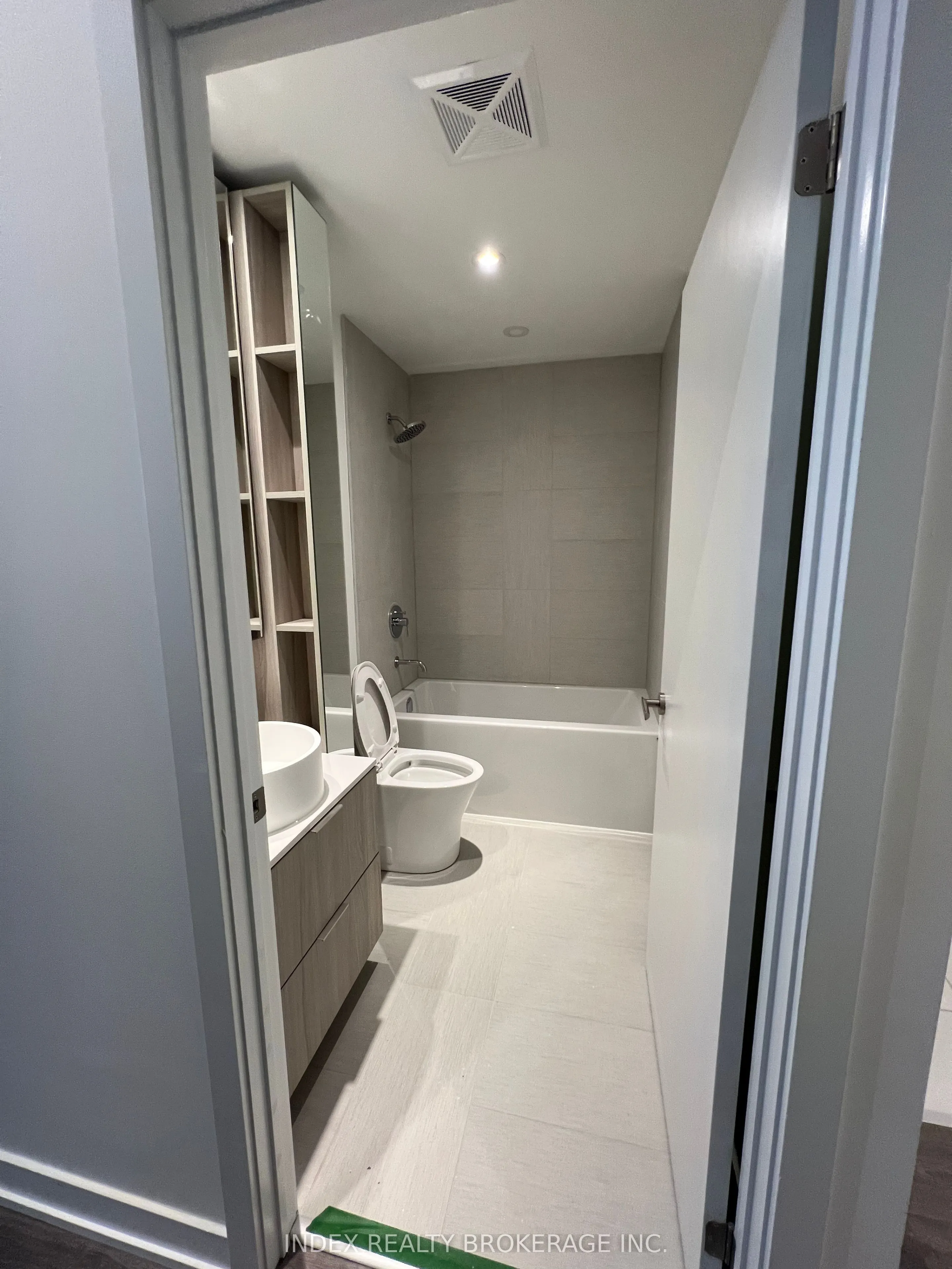 28 Ann Street, #603