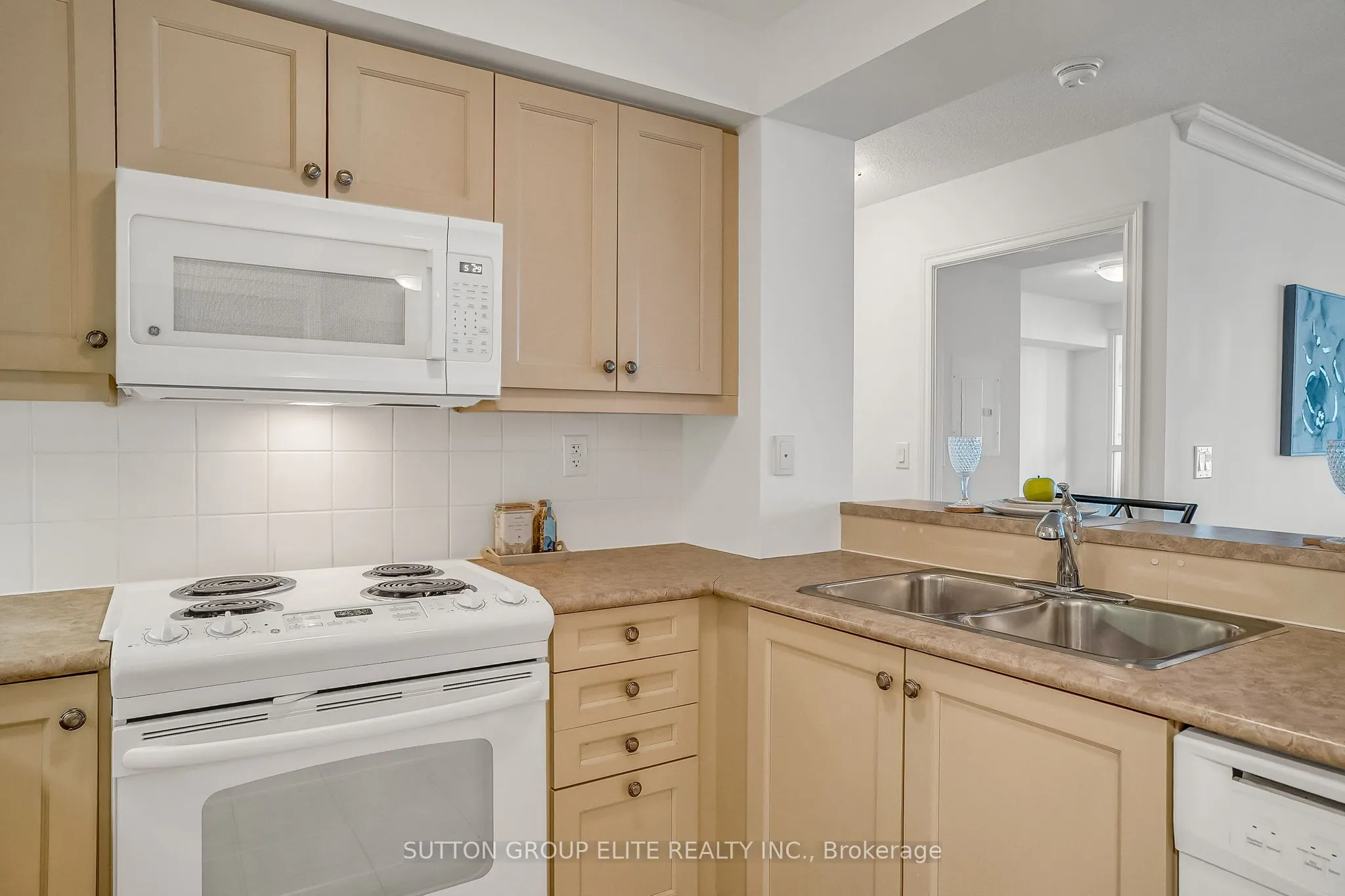 3 Marine Parade Drive, #401