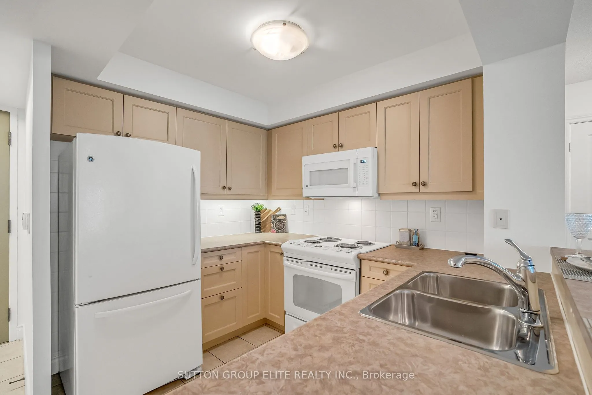 3 Marine Parade Drive, #401