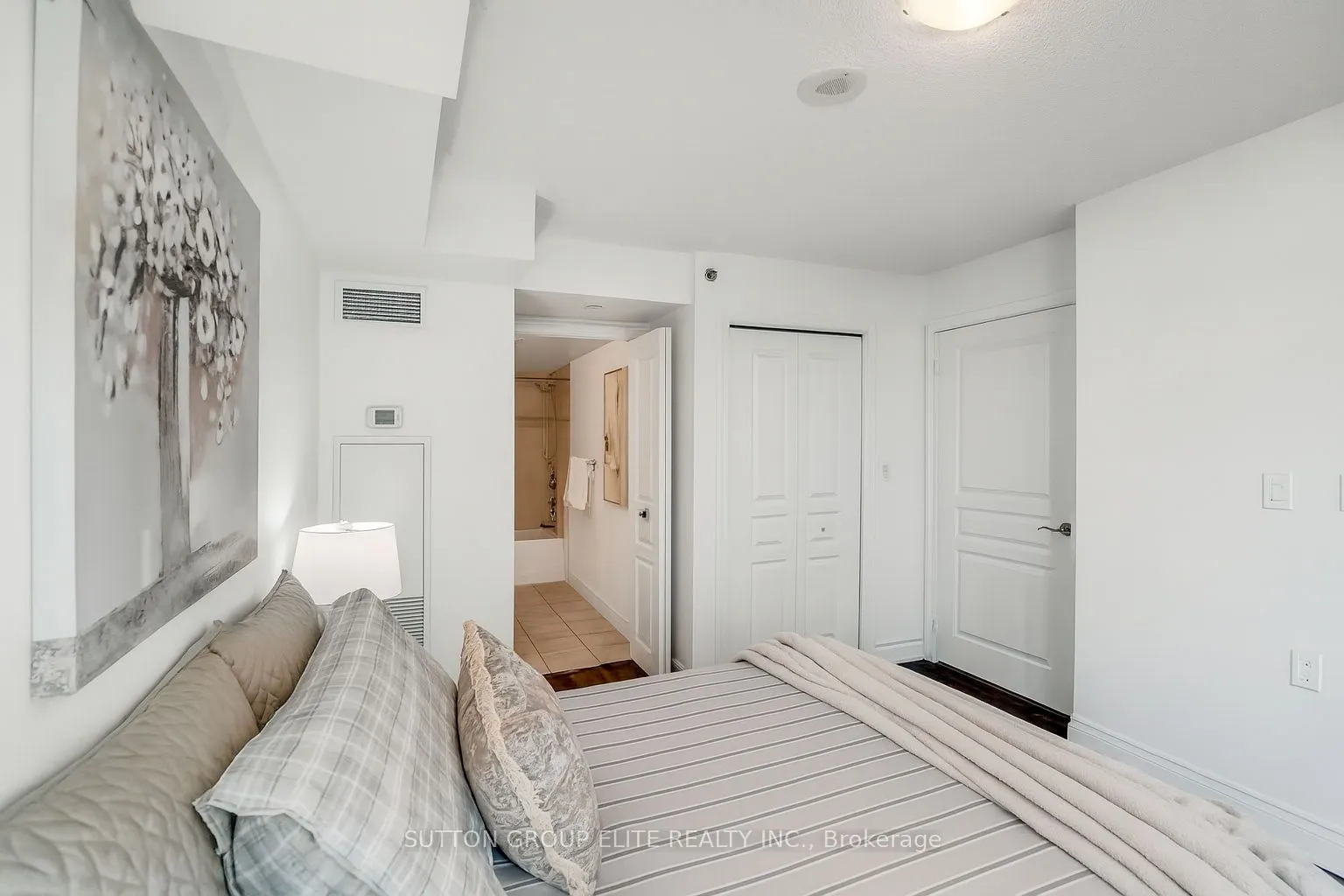 3 Marine Parade Drive, #401