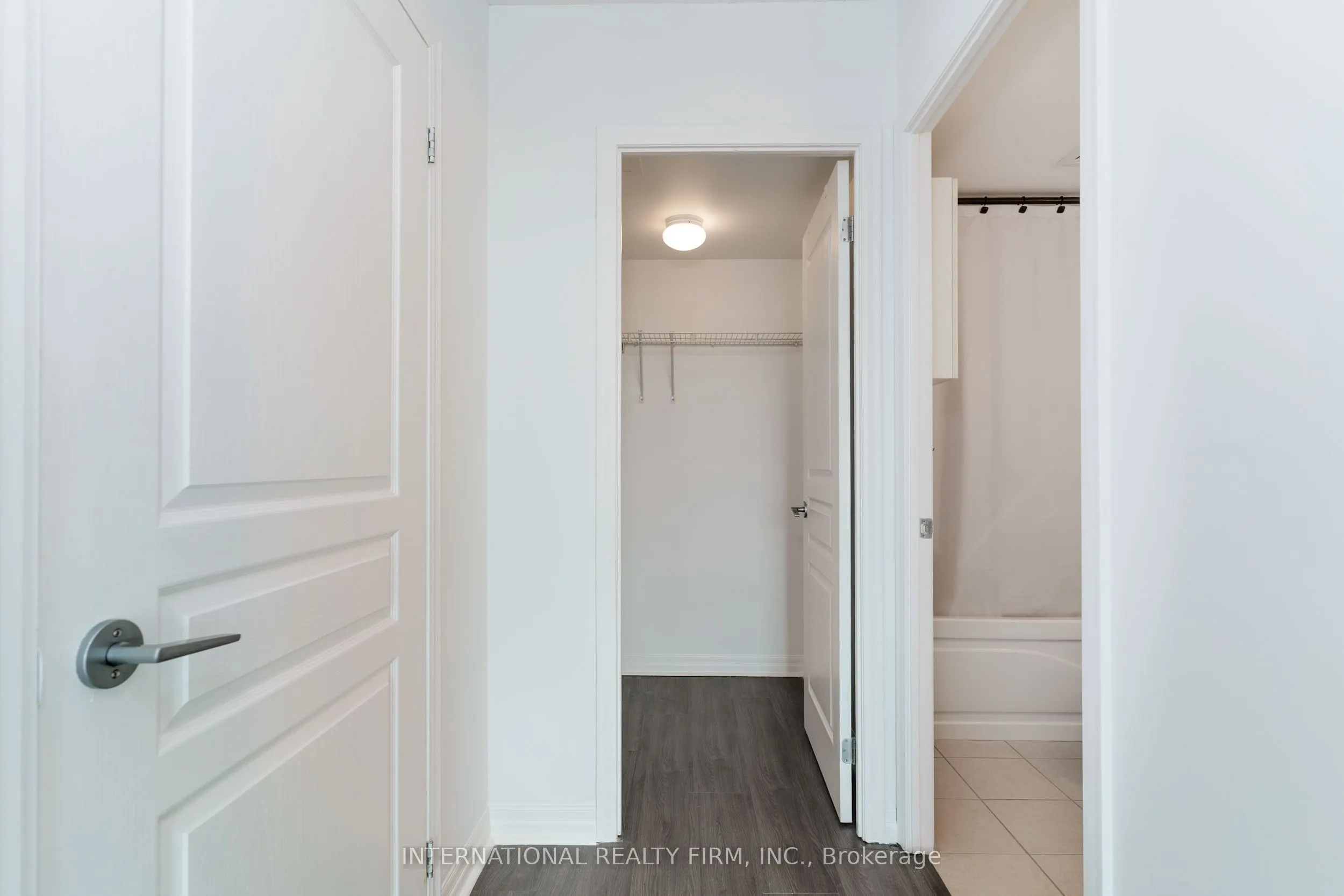 1403 ROYAL YORK Road, #601
