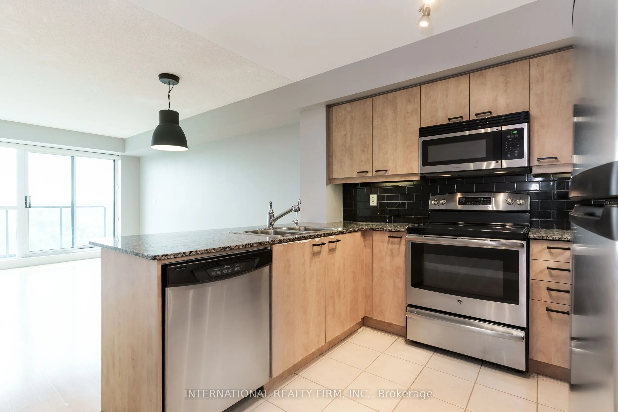 1403 ROYAL YORK Road, #601