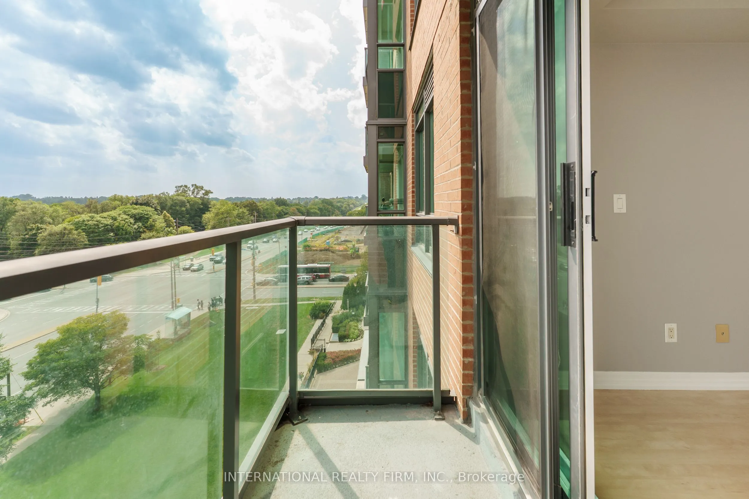 1403 ROYAL YORK Road, #601