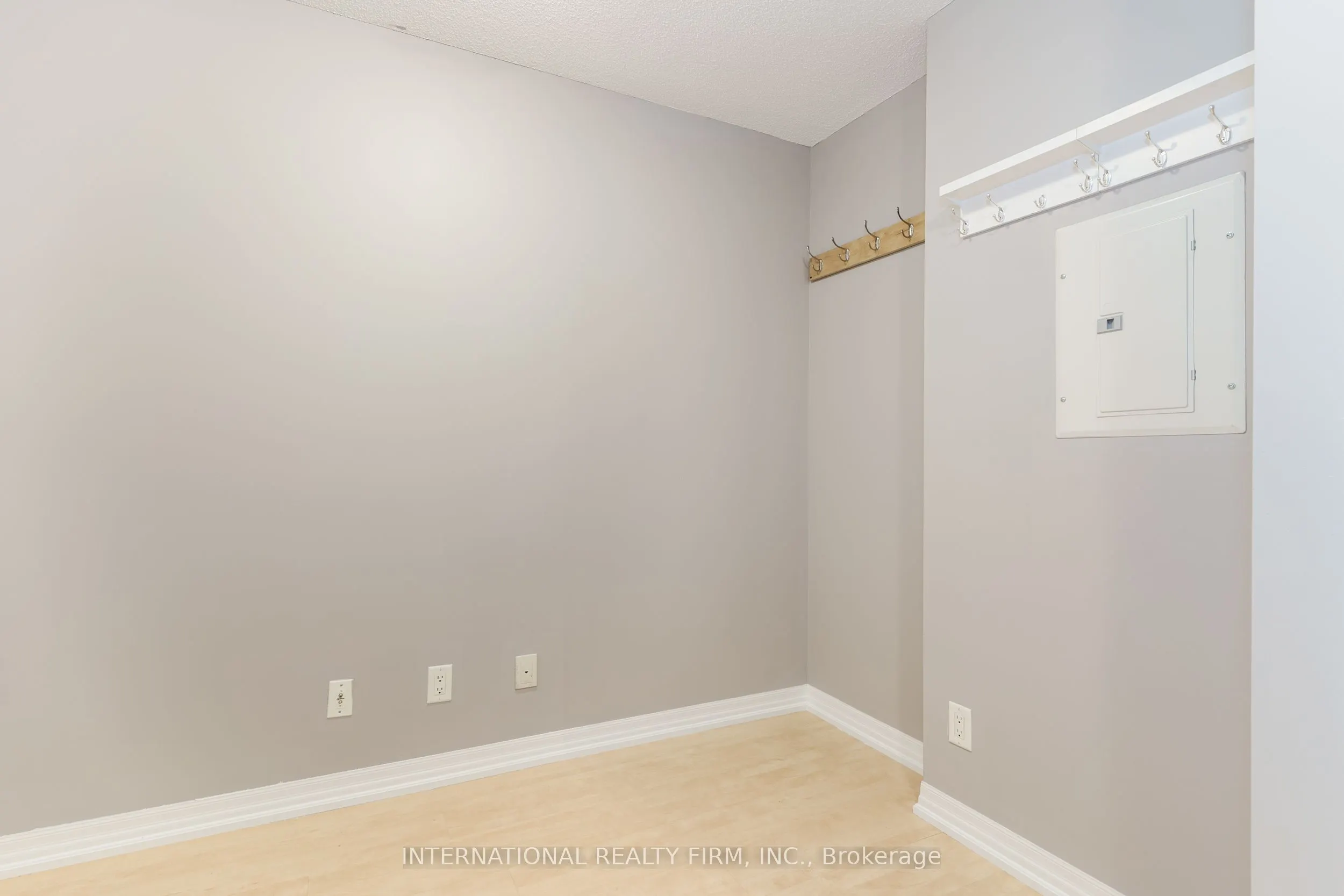1403 ROYAL YORK Road, #601