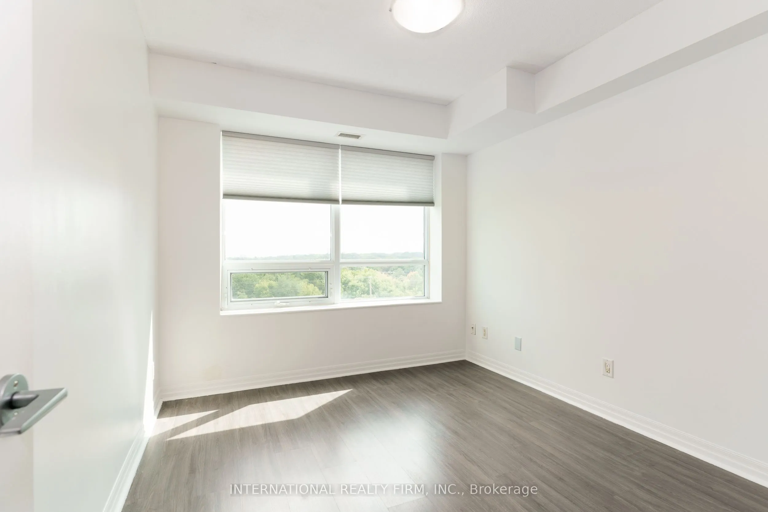 1403 ROYAL YORK Road, #601
