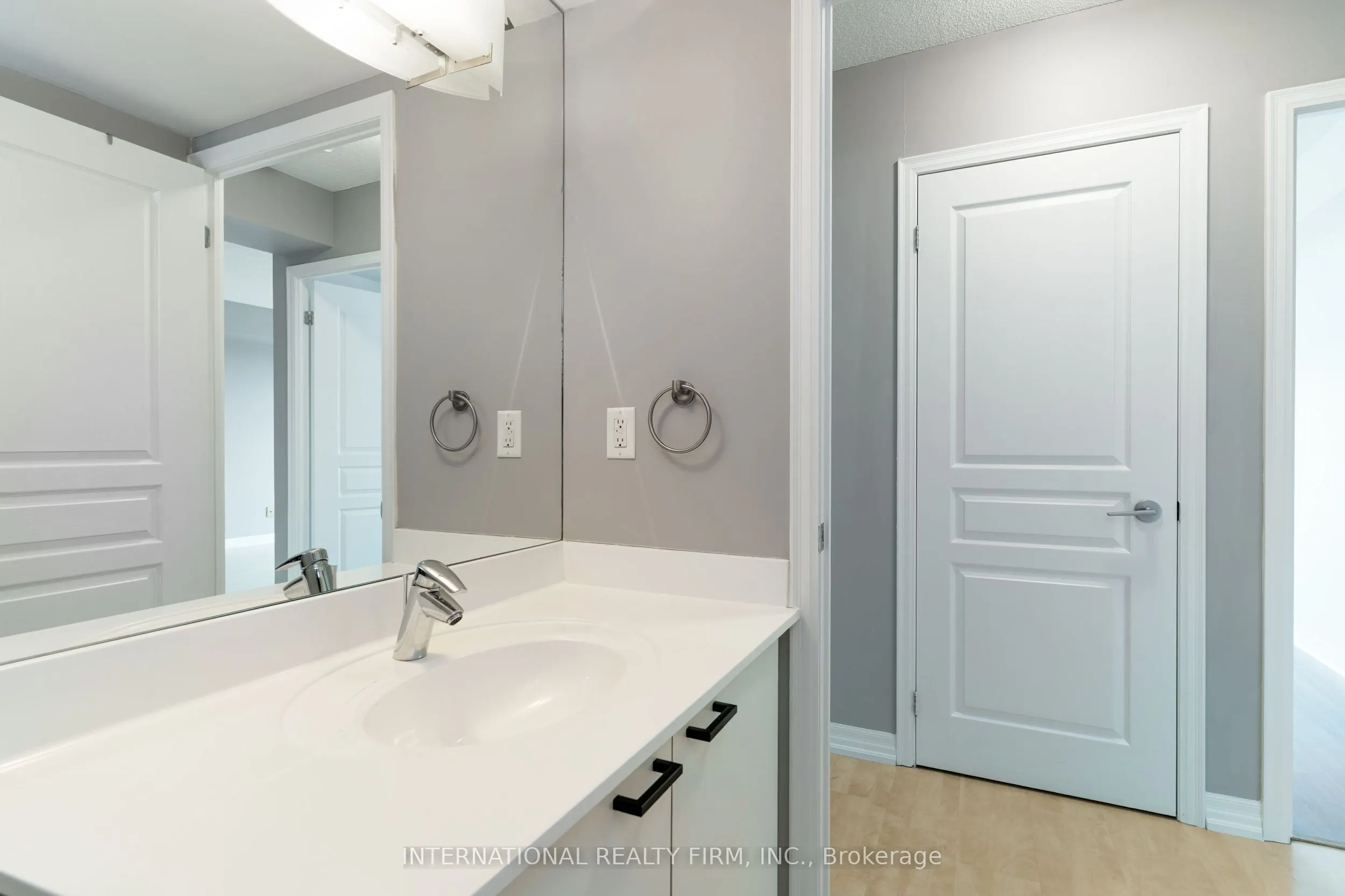 1403 ROYAL YORK Road, #601