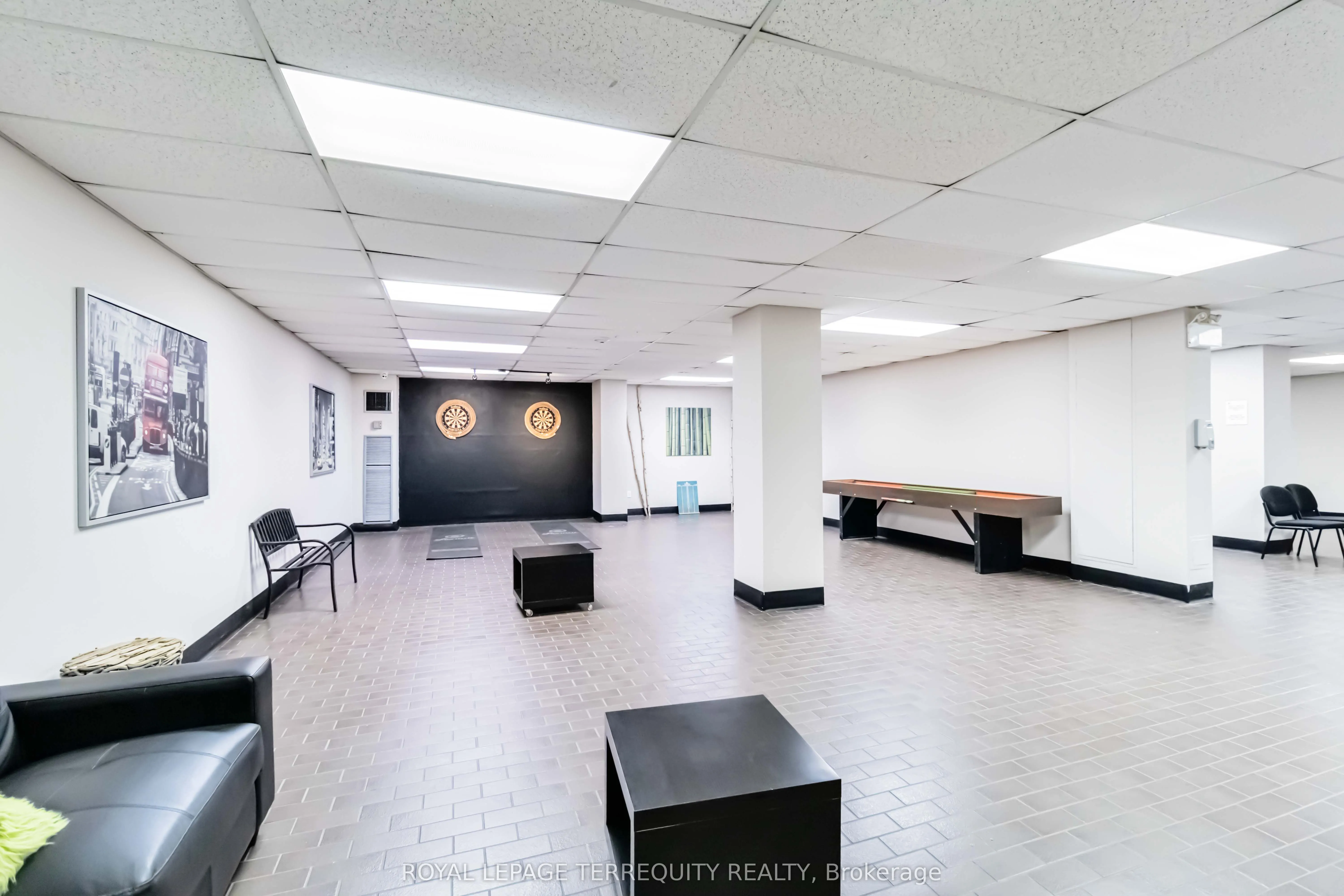 1300 Mississauga Valley Boulevard, #909