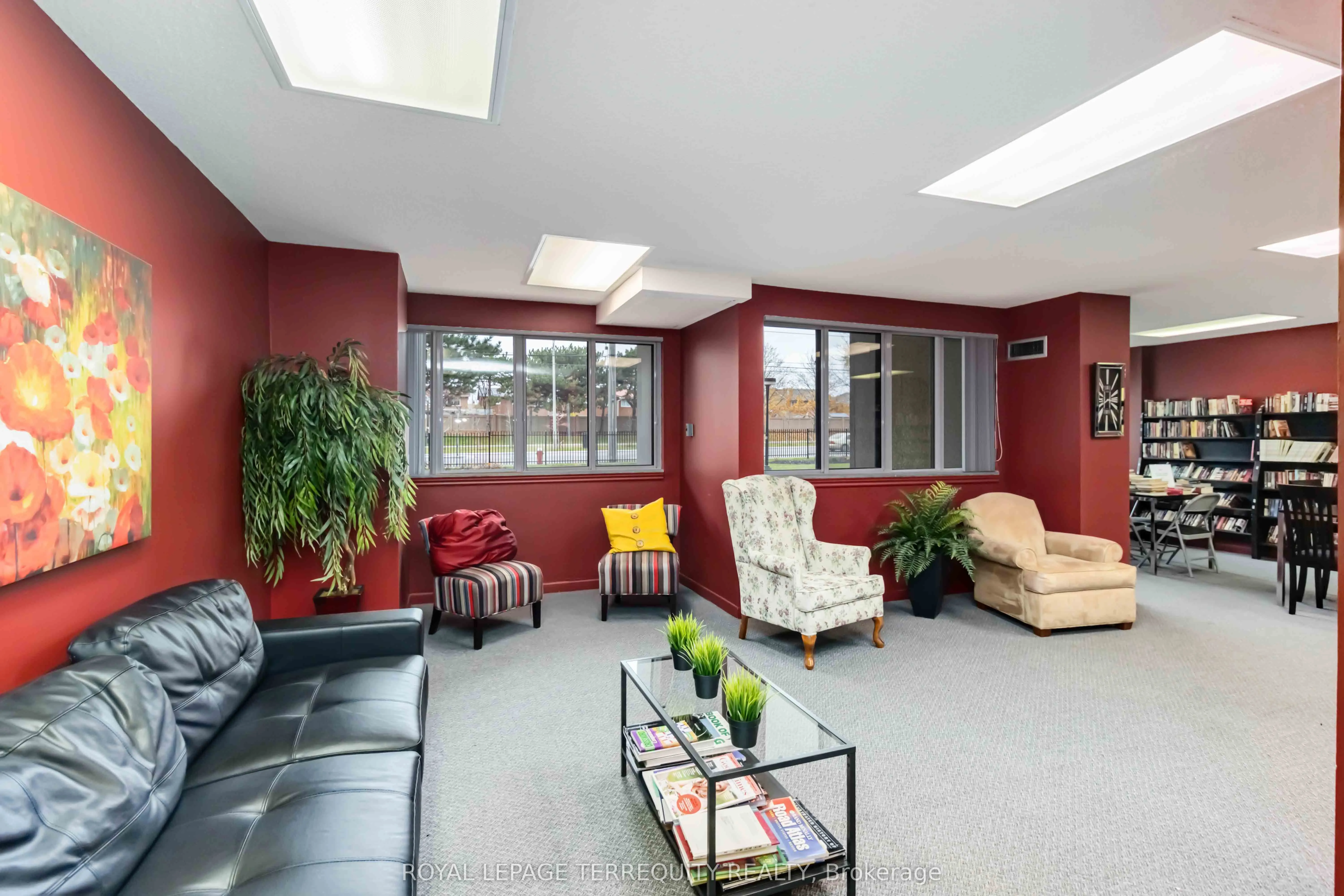 1300 Mississauga Valley Boulevard, #909