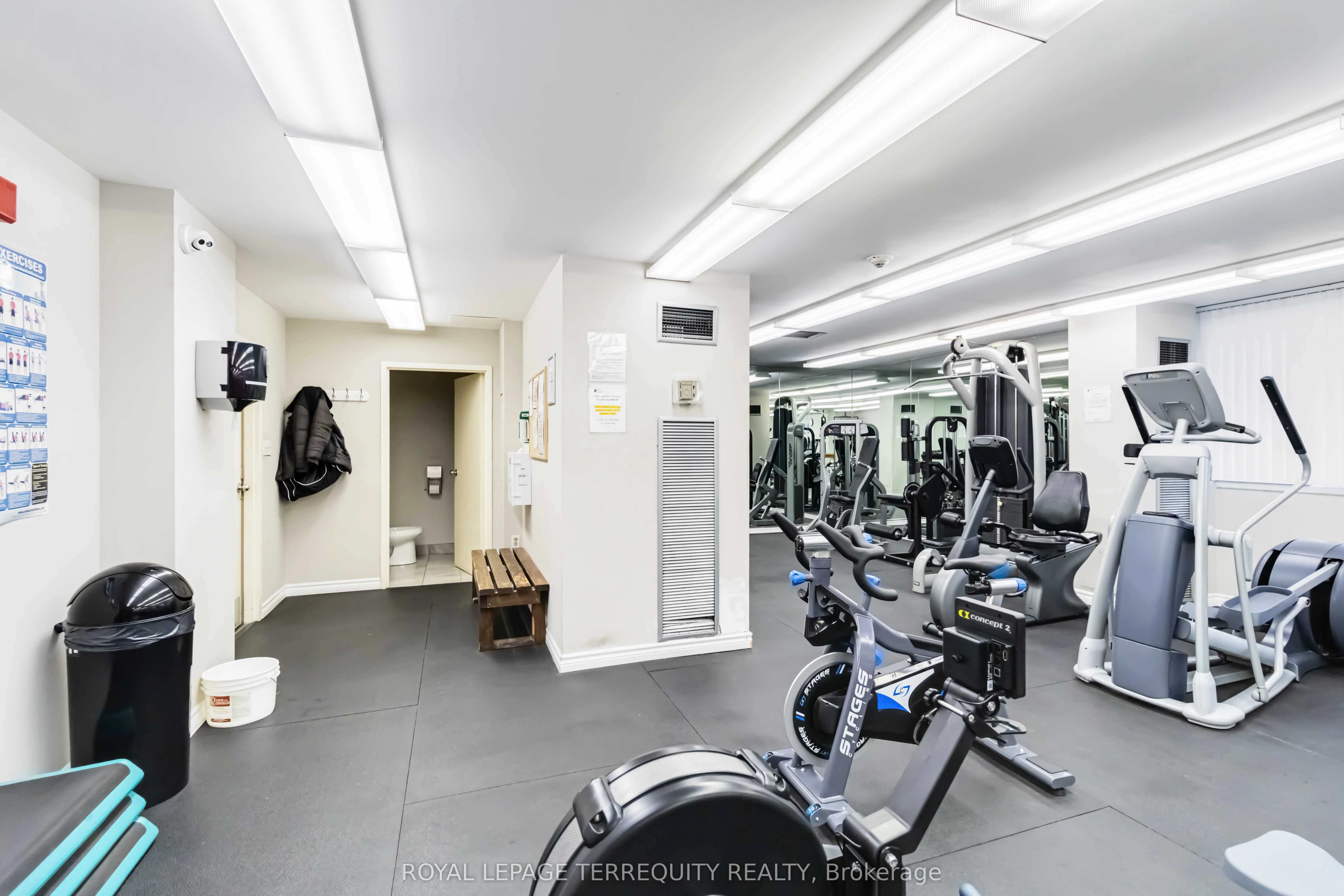 1300 Mississauga Valley Boulevard, #909