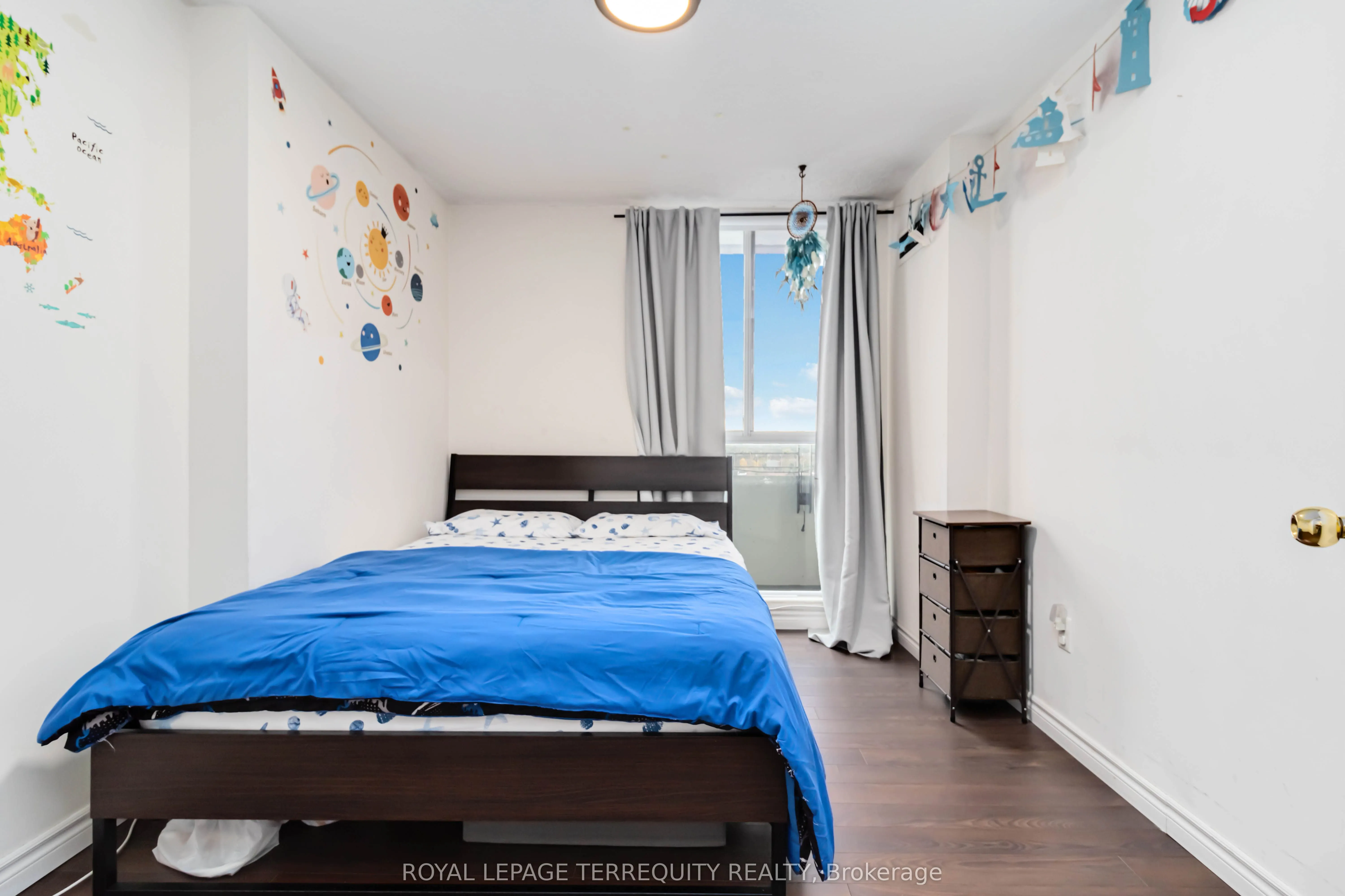 1300 Mississauga Valley Boulevard, #909