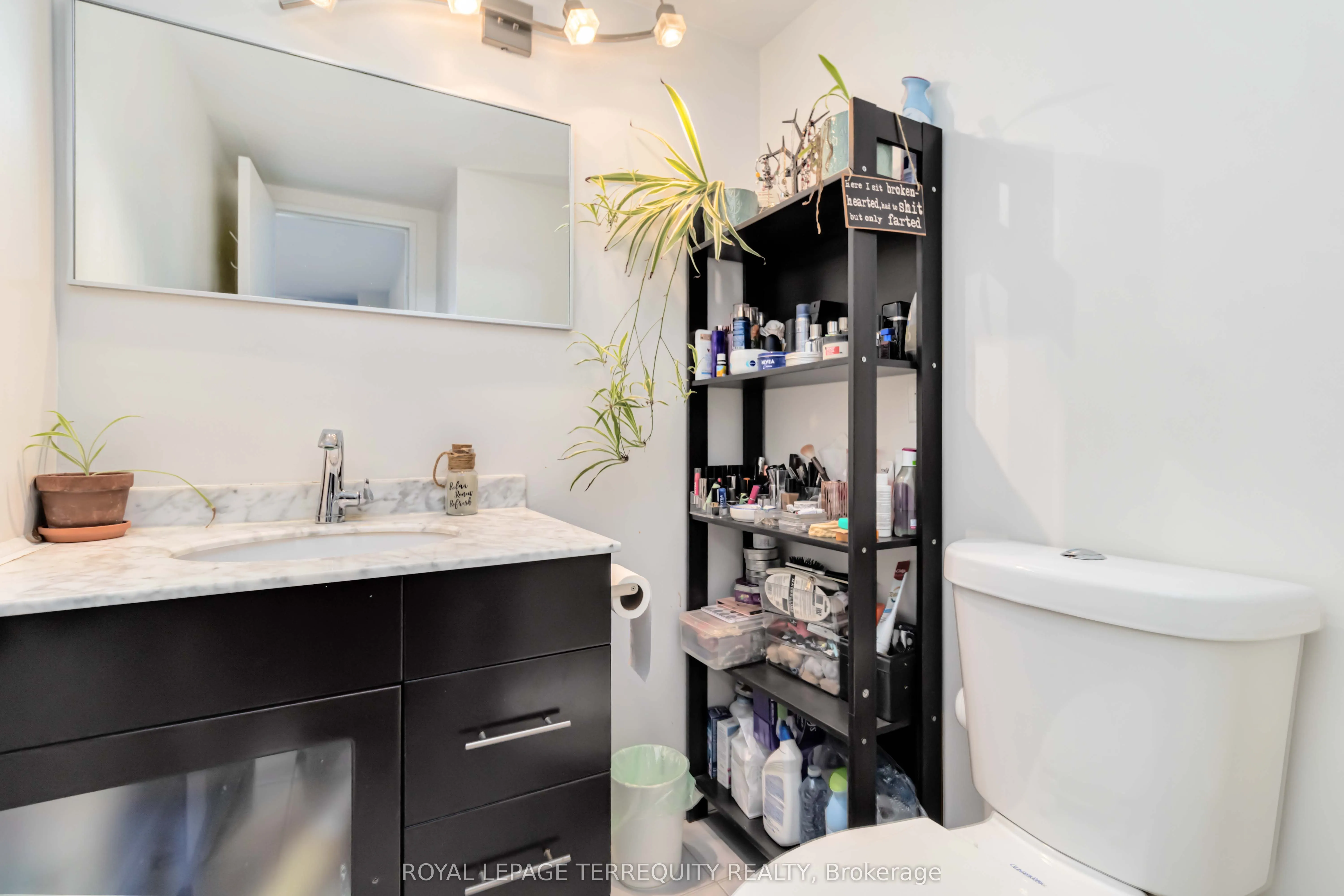 1300 Mississauga Valley Boulevard, #909