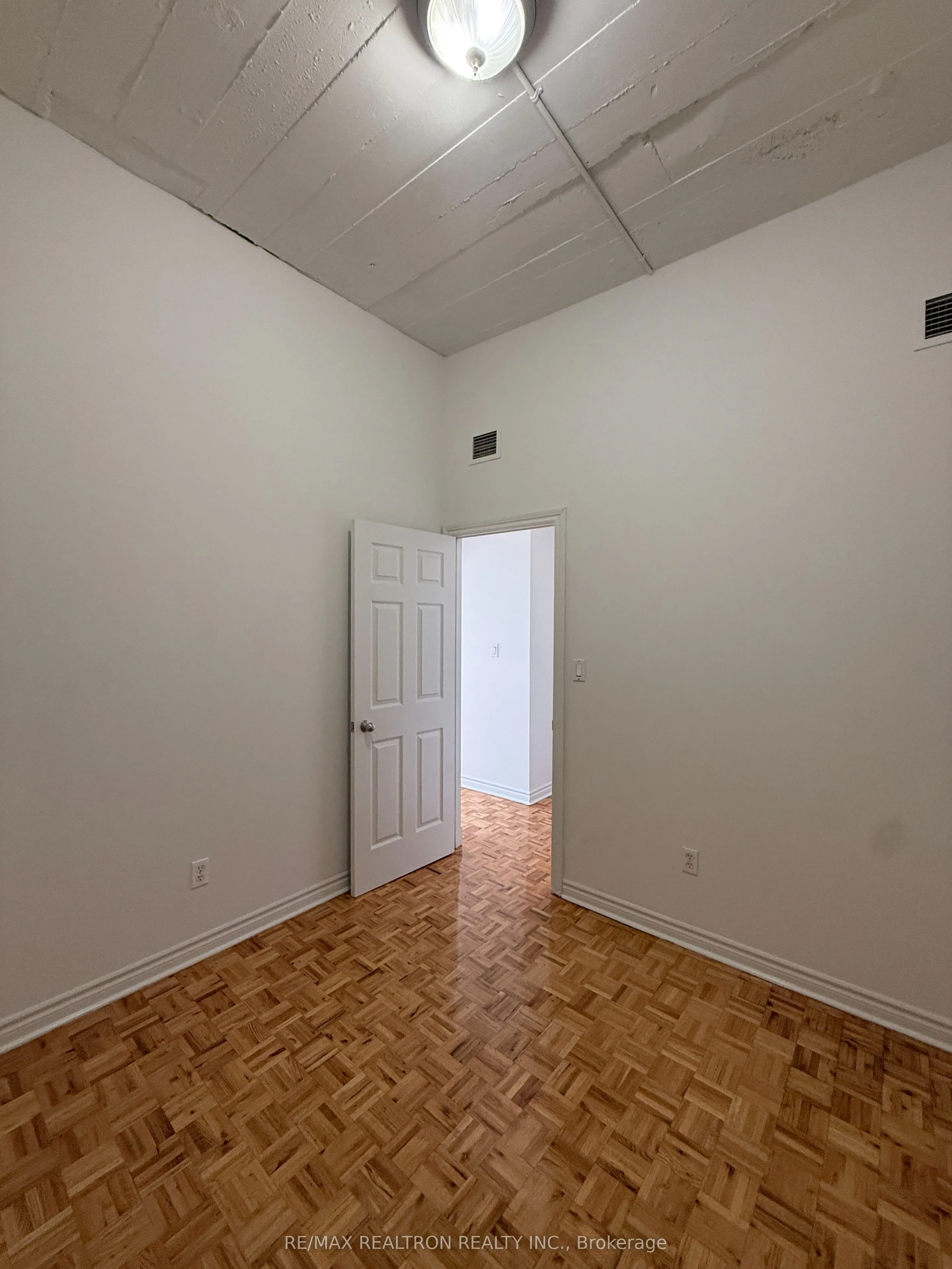 1401 Dupont Street, #413